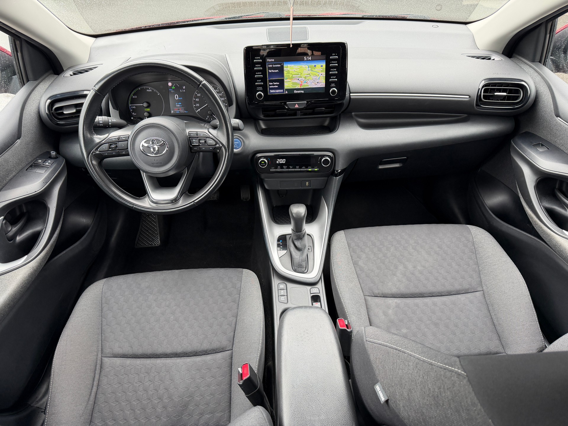 TOYOTA Yaris 1.5 Trend e-CVT-image-5
