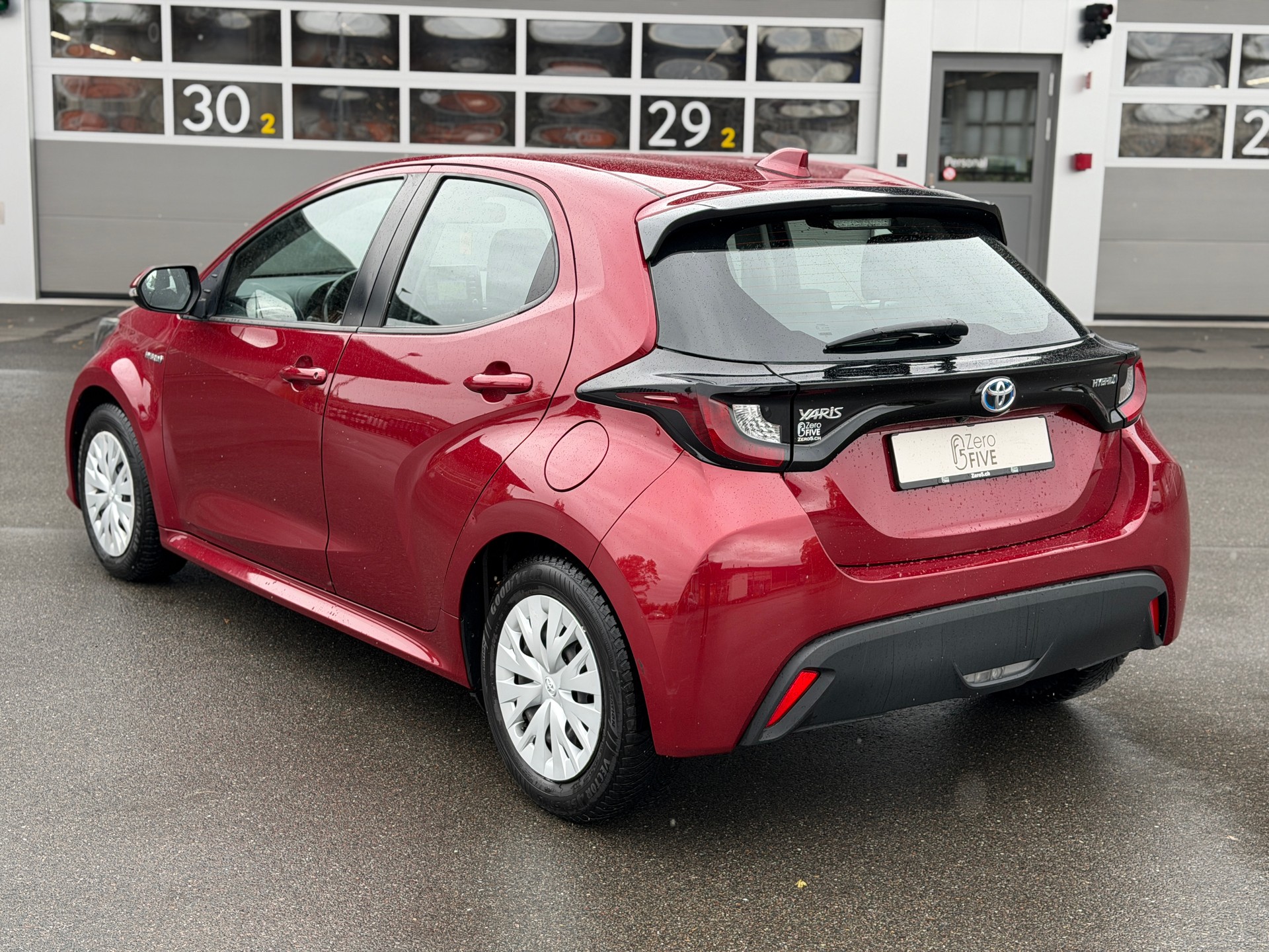TOYOTA Yaris 1.5 Trend e-CVT-image-3