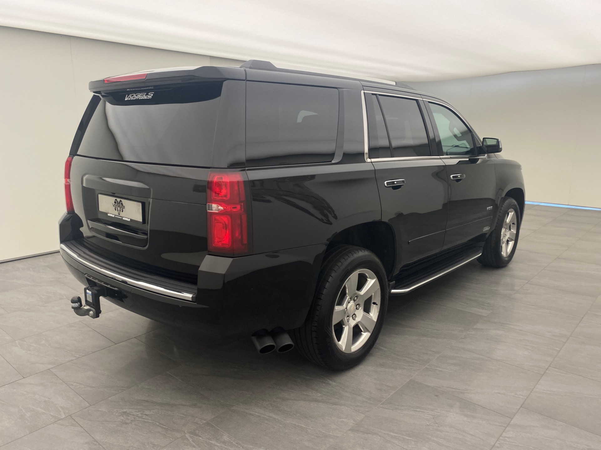 CHEVROLET Tahoe 5.3 Premier-showroom-element-3