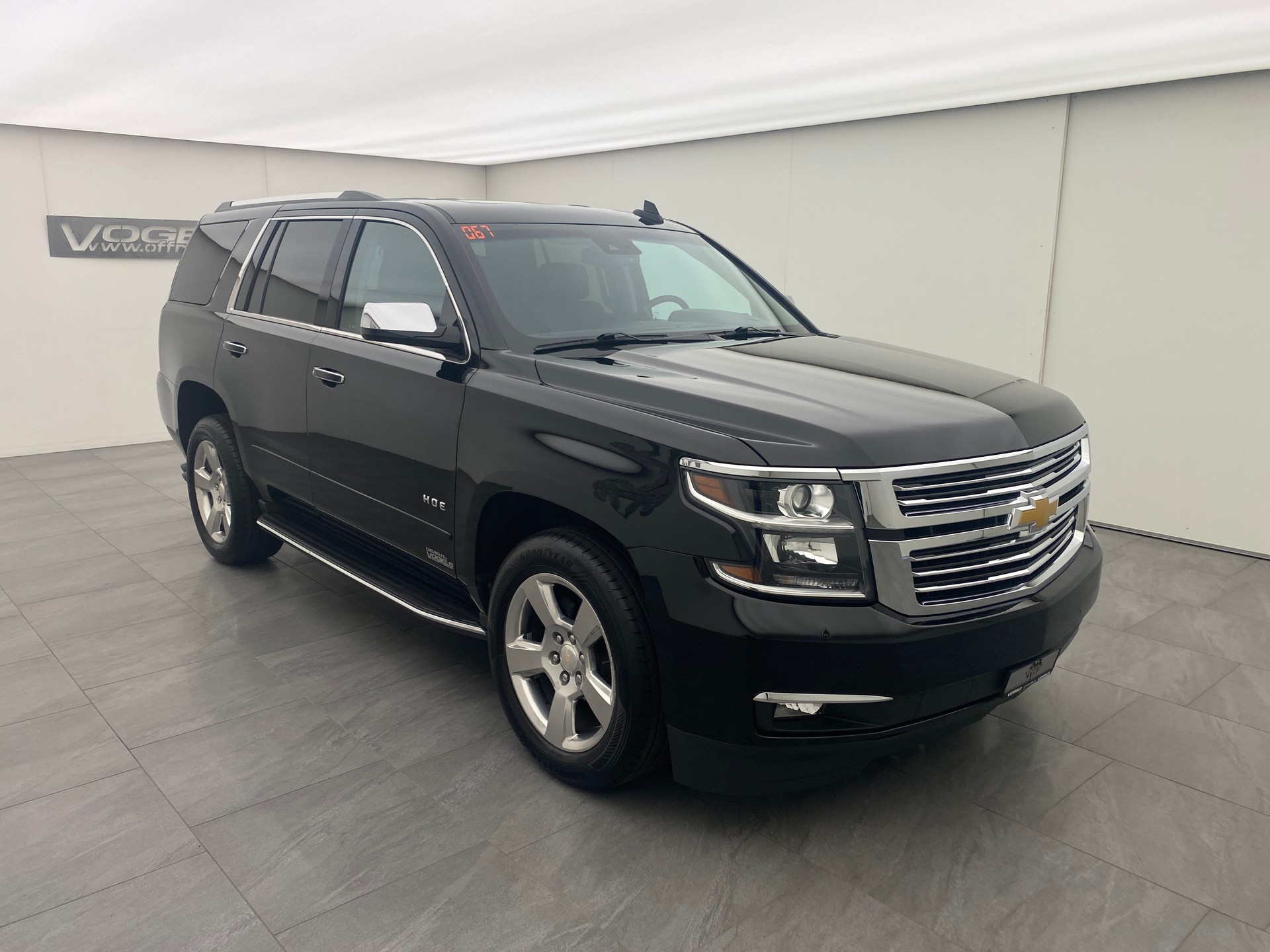 CHEVROLET Tahoe 5.3 Premier-showroom-element-2