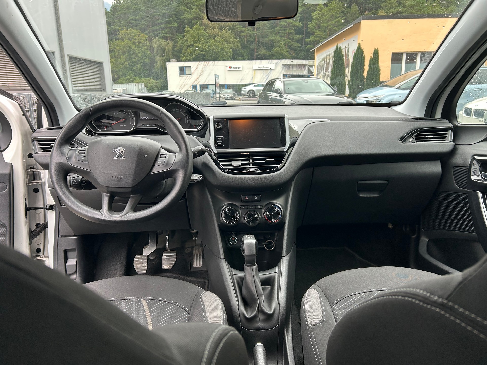 PEUGEOT 208 1.2 VTI Active /// Ab MFK ///-image-6