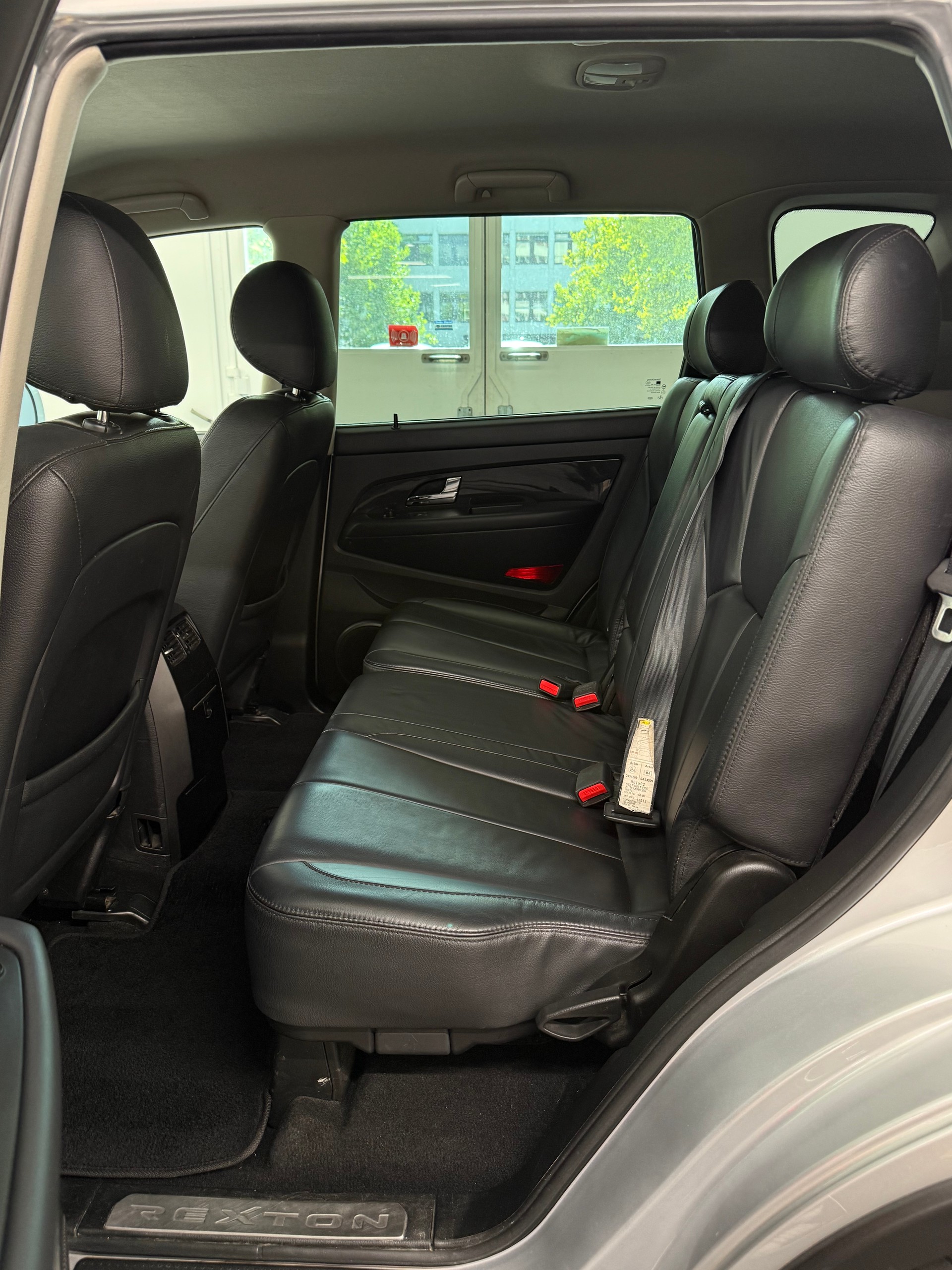KGM-SsangYong Rexton RX200 e-XDi 4WD 7-Plätzer - AHK-image-19