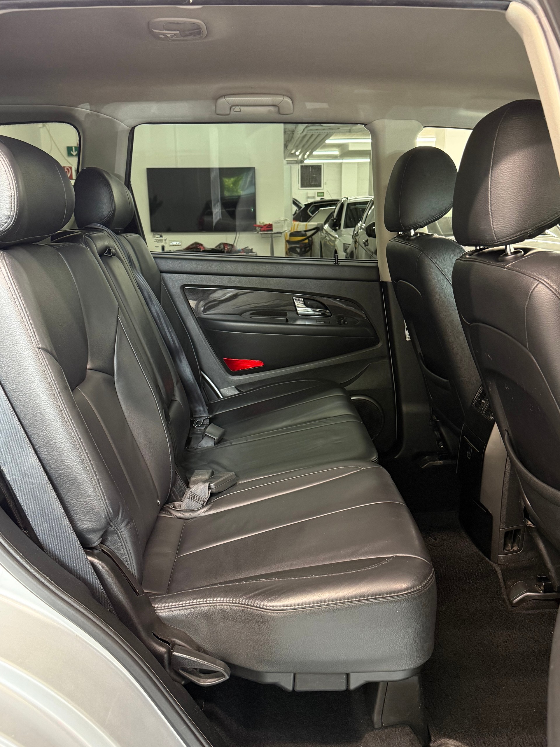 KGM-SsangYong Rexton RX200 e-XDi 4WD 7-Plätzer - AHK-image-23