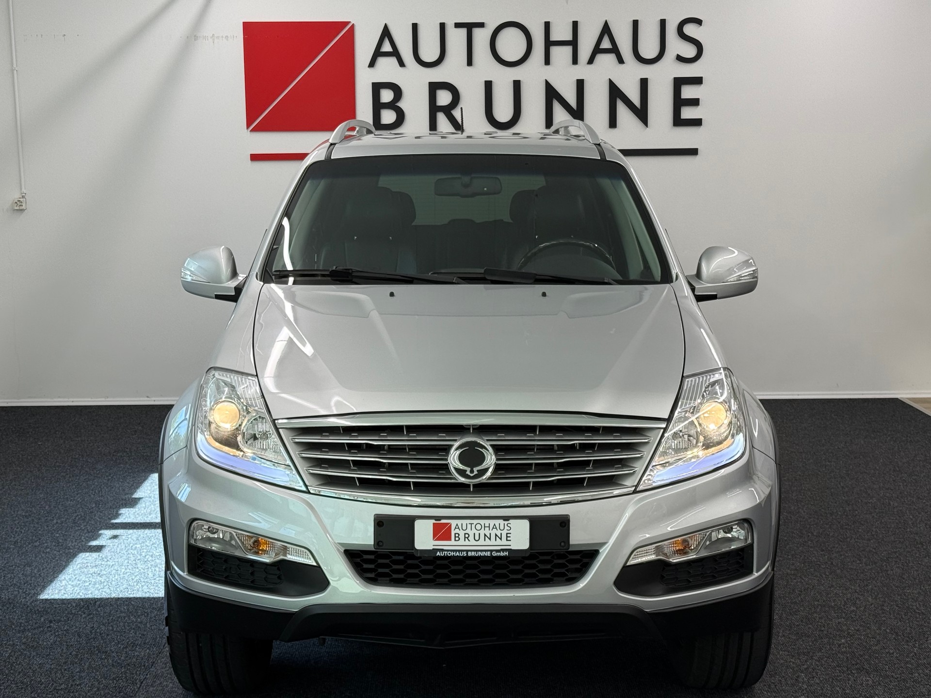 KGM-SsangYong Rexton RX200 e-XDi 4WD 7-Plätzer - AHK-image-1
