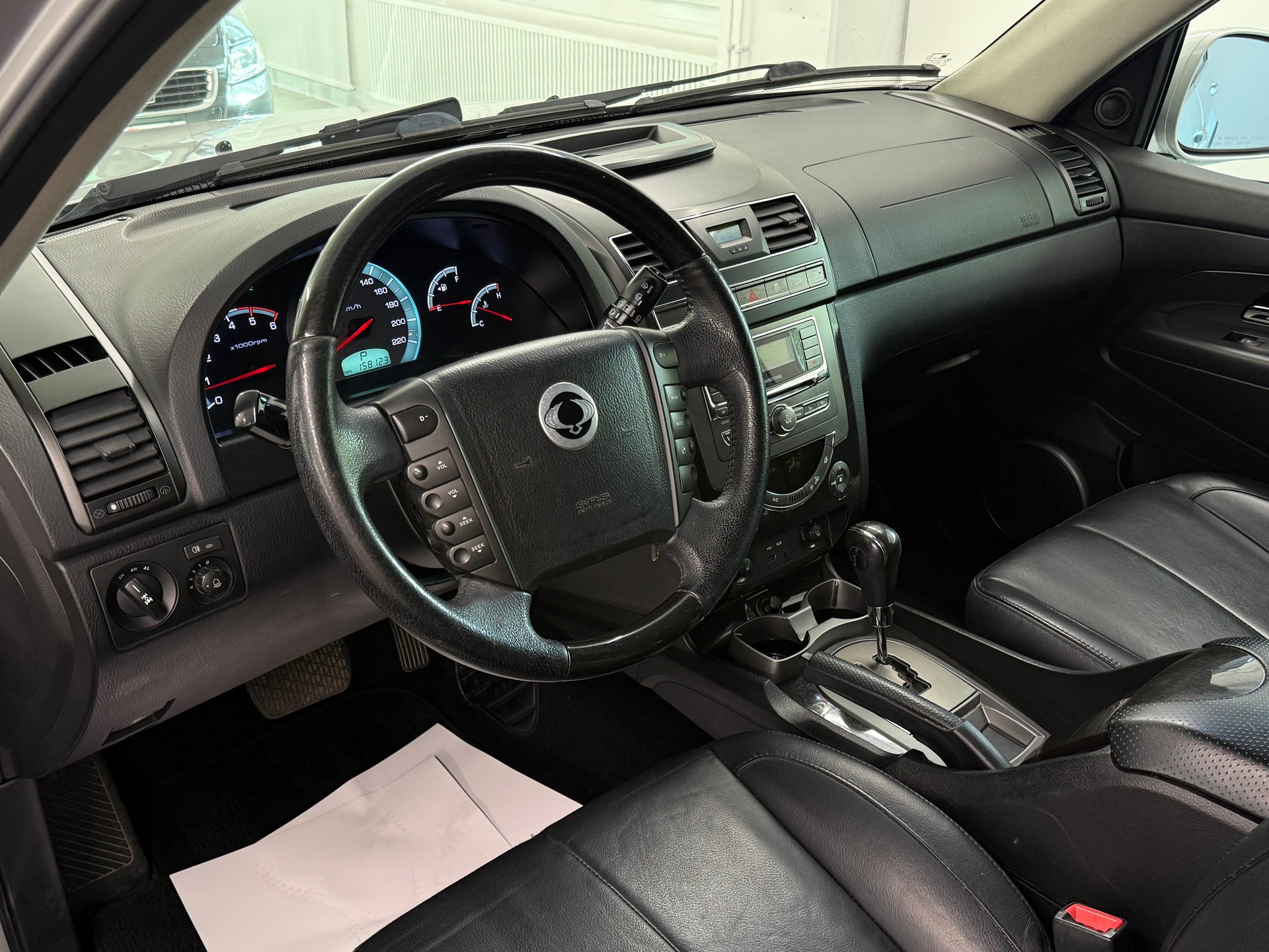 KGM-SsangYong Rexton RX200 e-XDi 4WD 7-Plätzer - AHK-image-14