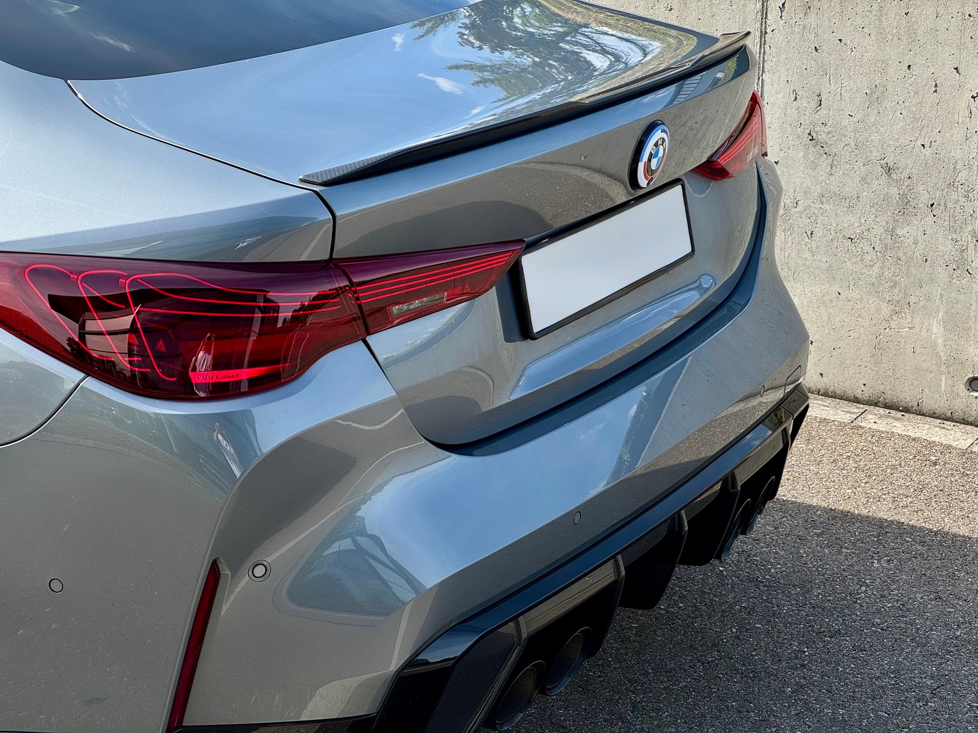 BMW M4 Competition xDrive-image-2