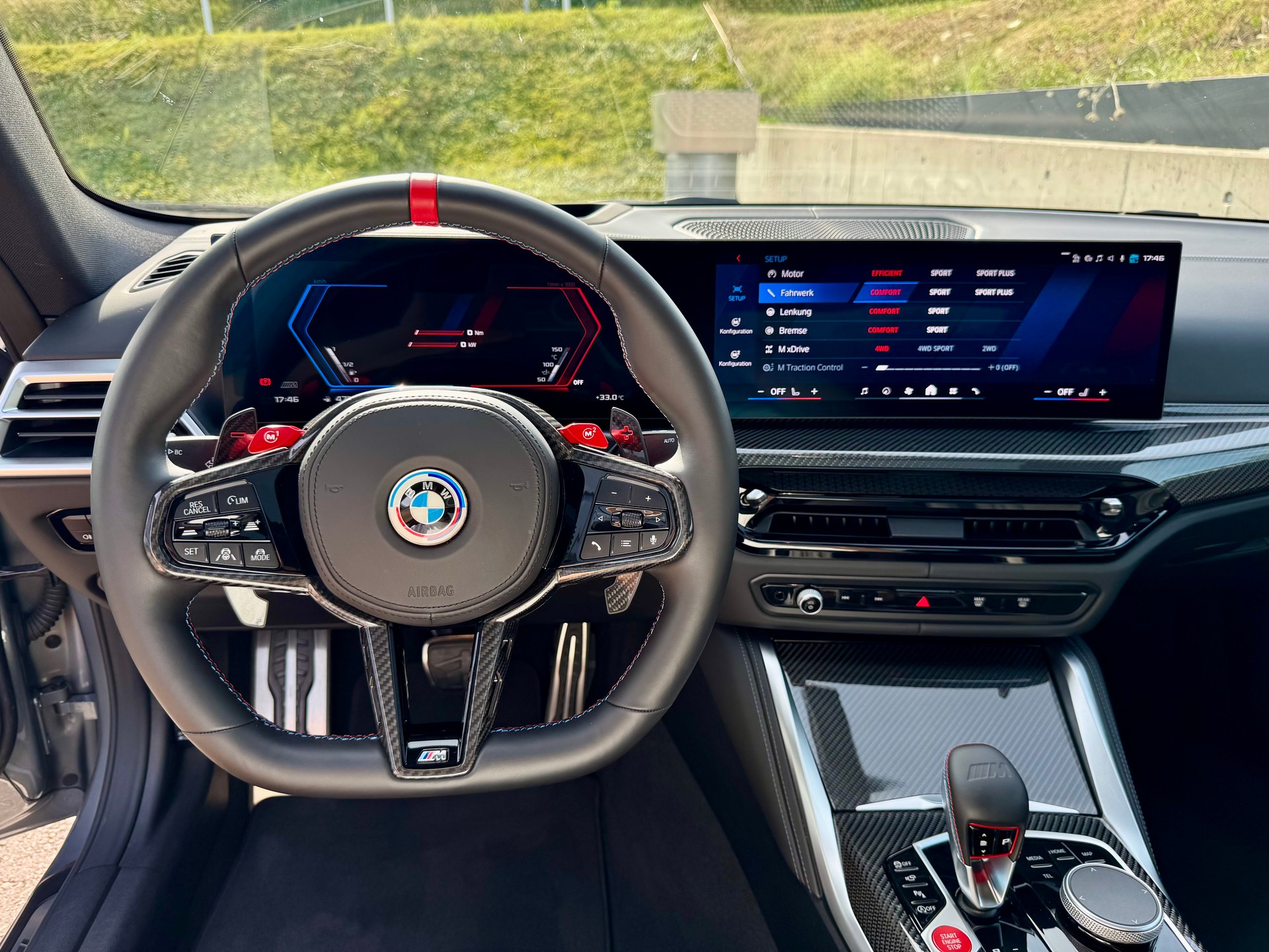 BMW M4 Competition xDrive-image-8