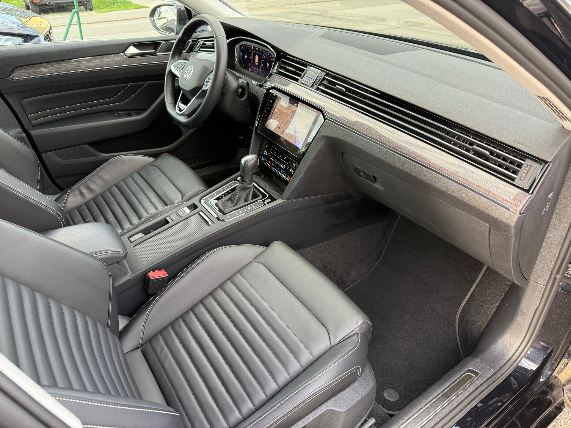 VW Passat Variant 2.0 TDI 200 Elegance DSG 4m-image-20