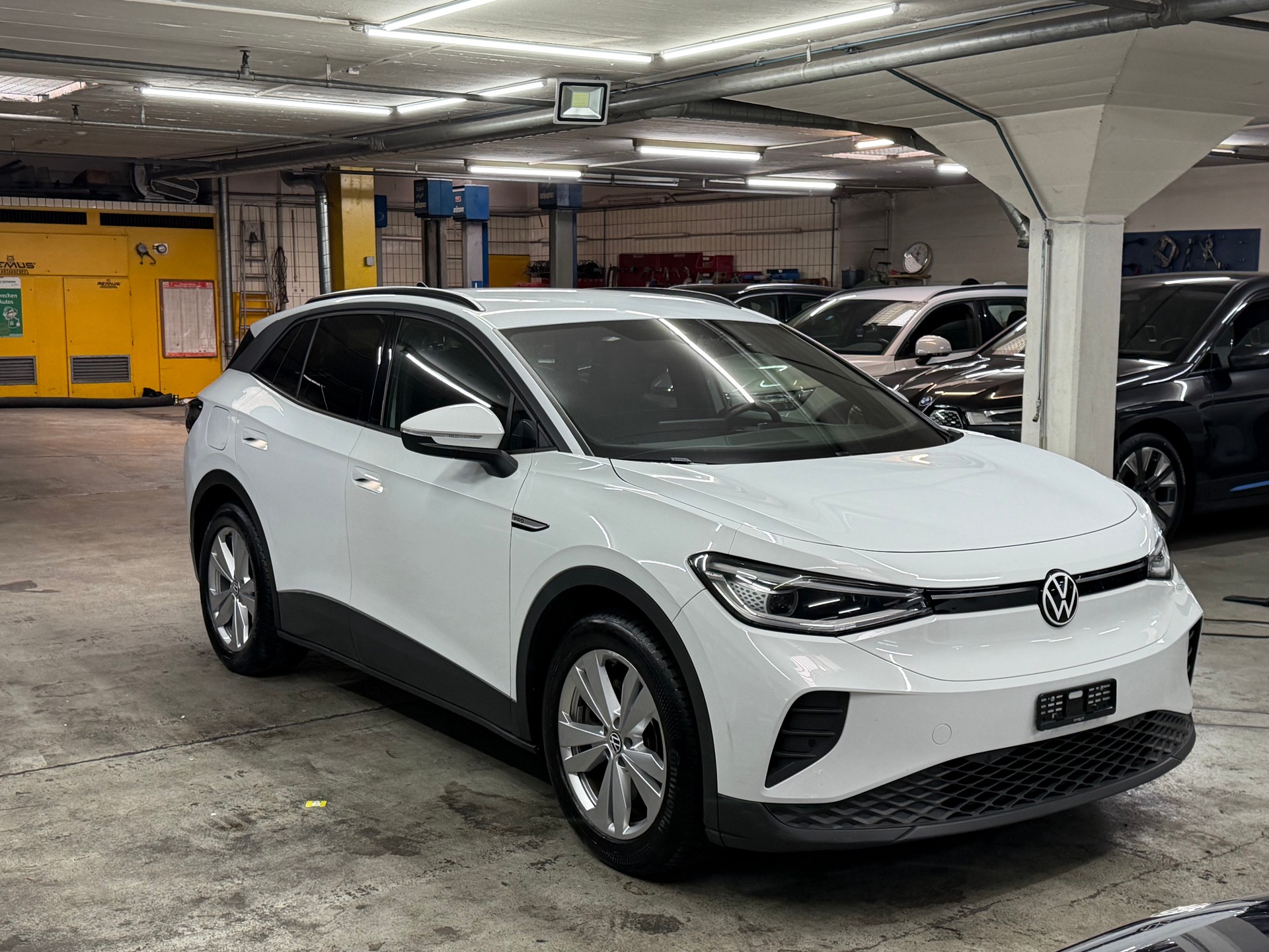 VW ID.4 Pro Performance 77 kWh Business-image-2