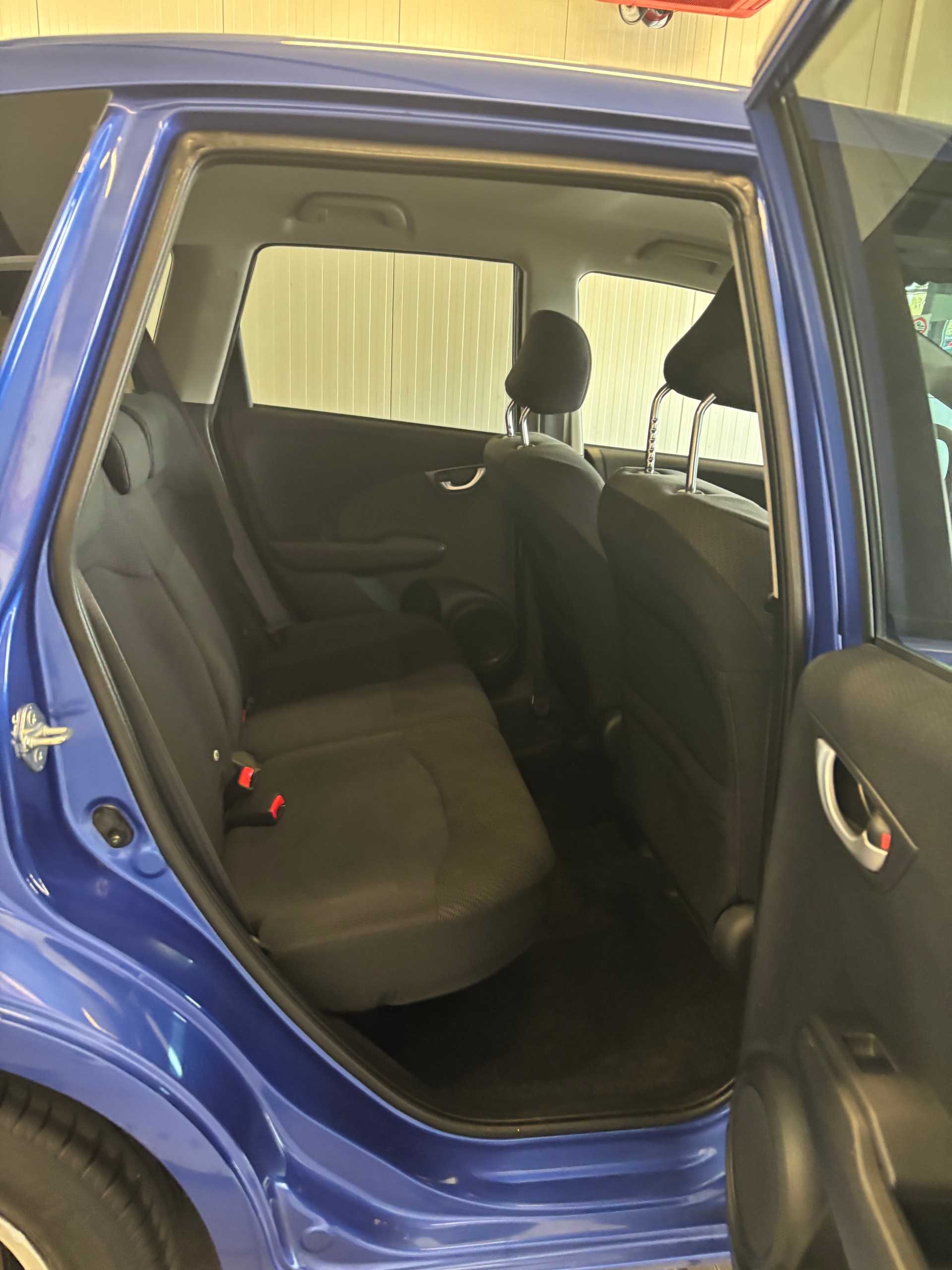 HONDA Jazz 1.3i Hybrid Comfort CVT-image-12