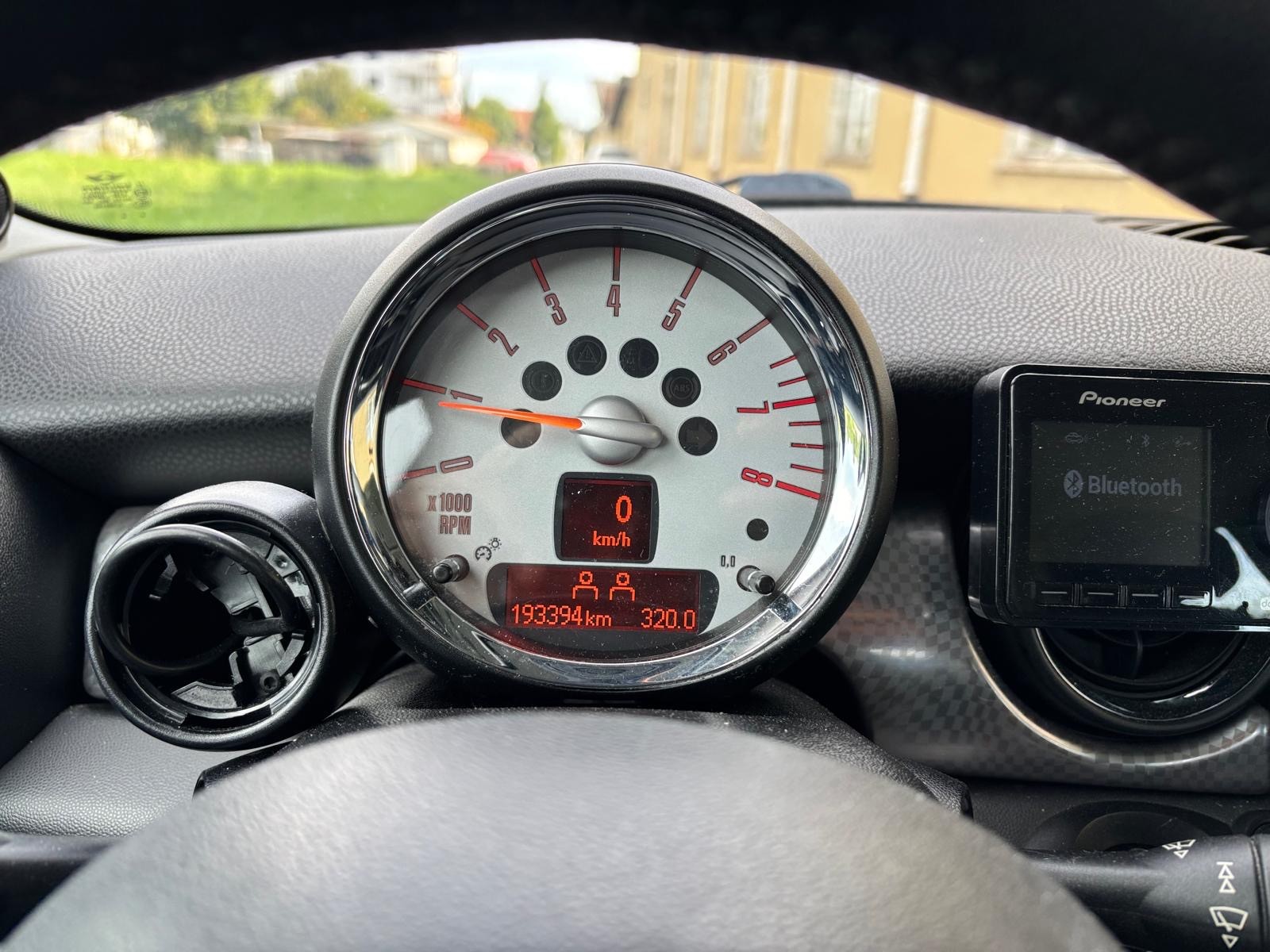 MINI Cooper S-image-12