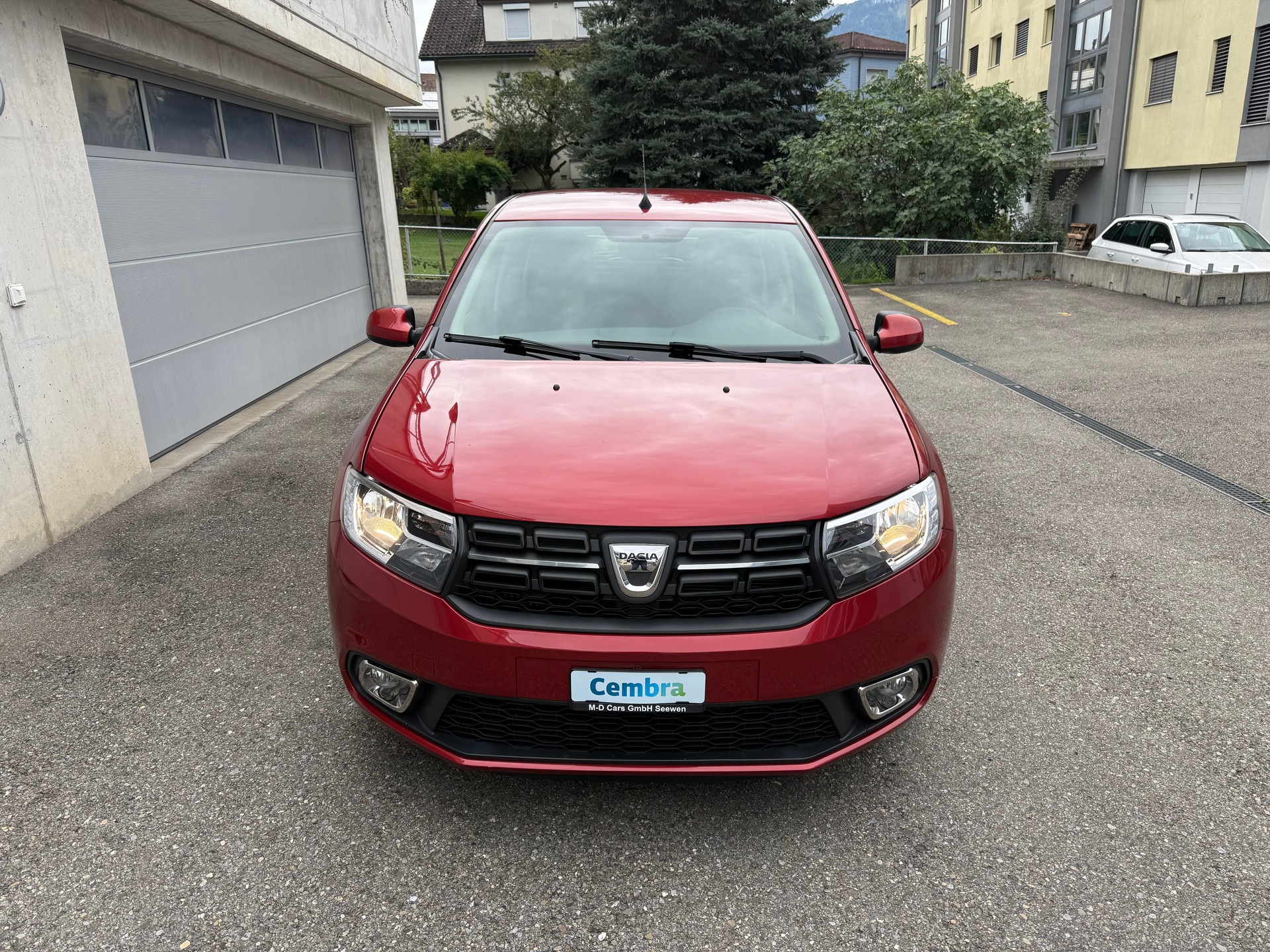DACIA Sandero TCe 90 Lauréate Automatic-image-1