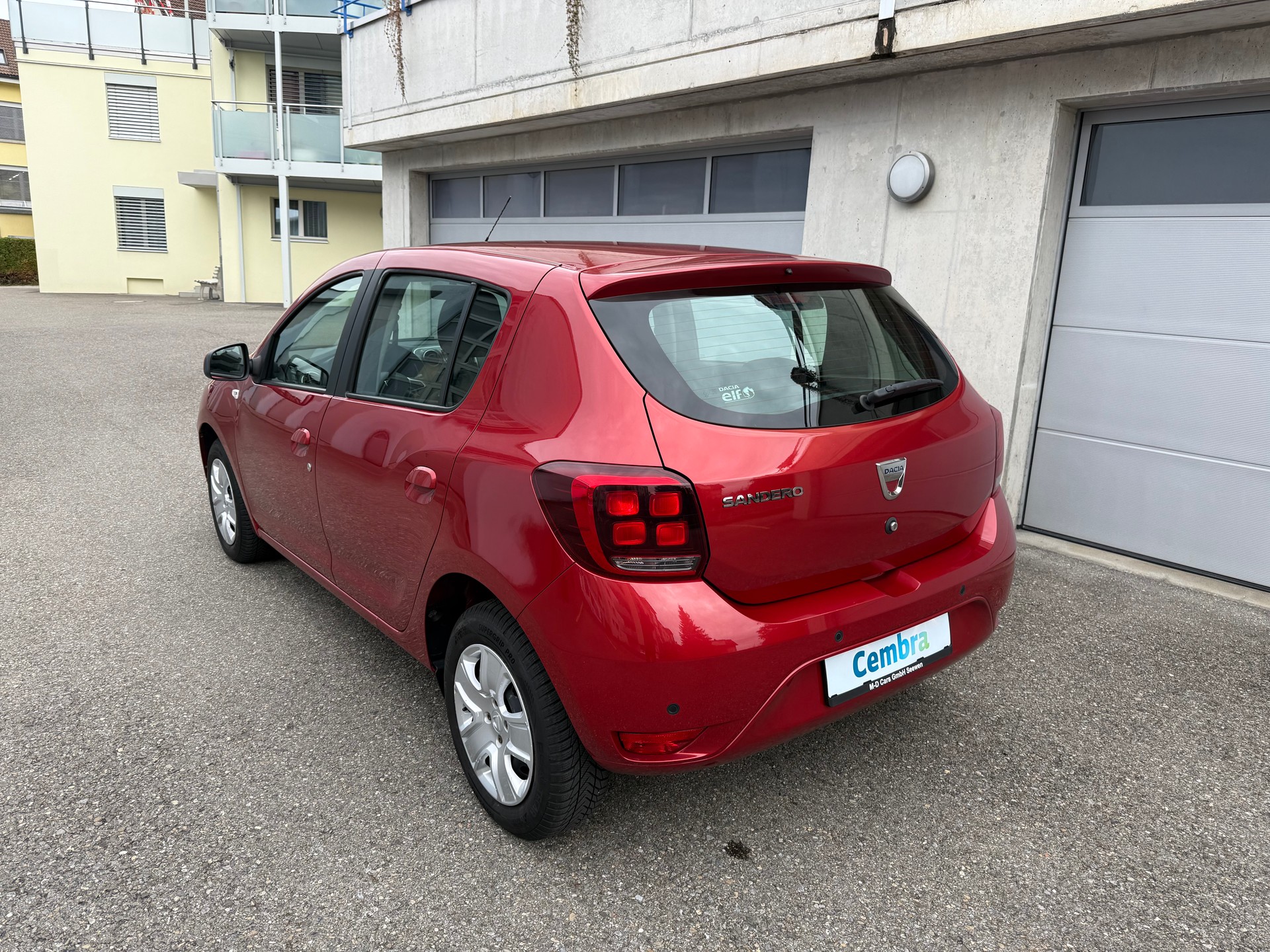 DACIA Sandero TCe 90 Lauréate Automatic-image-5