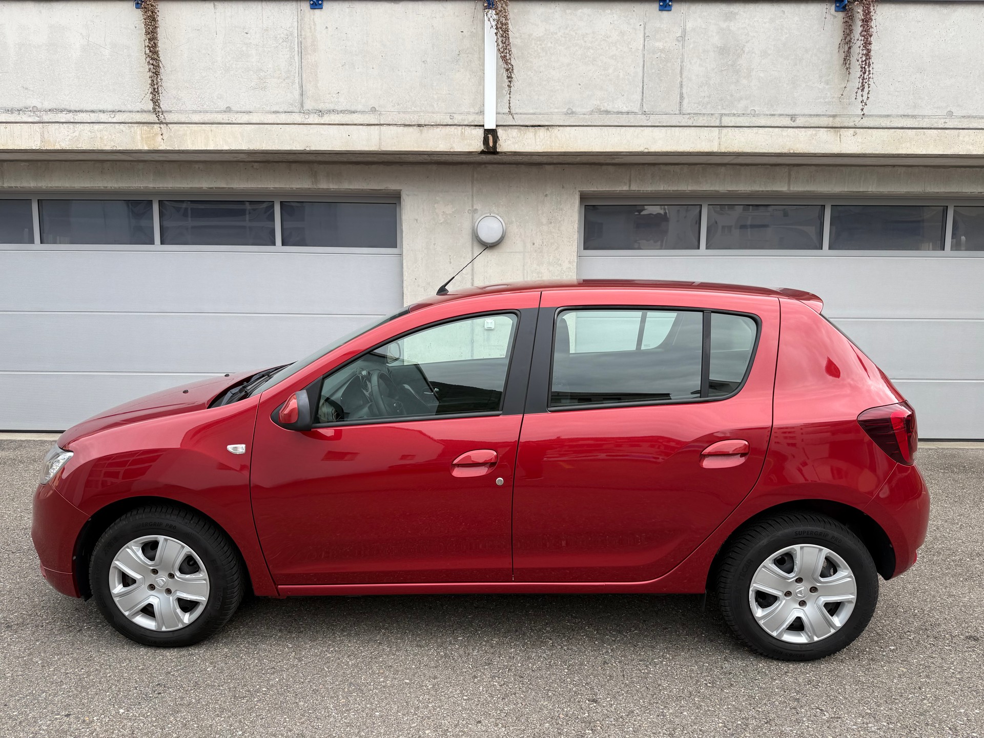 DACIA Sandero TCe 90 Lauréate Automatic-image-6