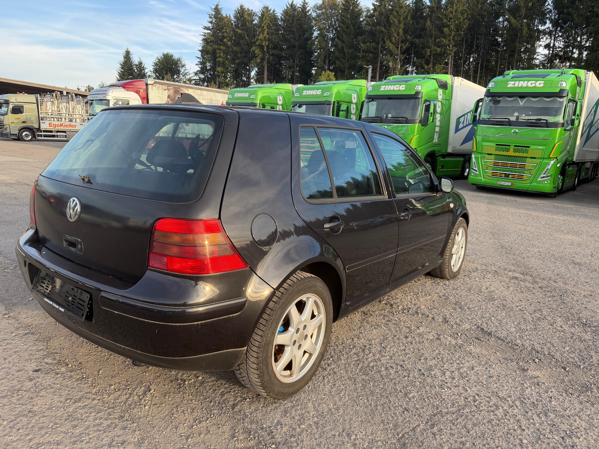 VW Golf 2.0 Comfortline 4Motion-image-4
