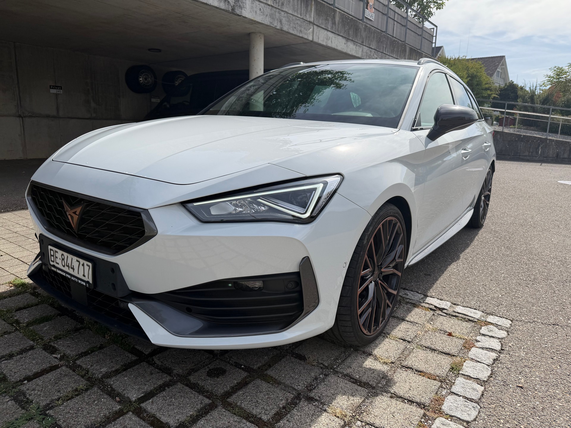CUPRA 2.0 TSI 370 VZ CUP 4Drive DSG-image-0
