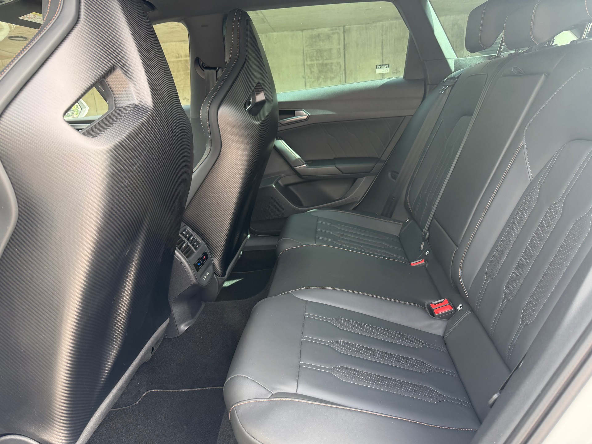 CUPRA 2.0 TSI 370 VZ CUP 4Drive DSG-image-5