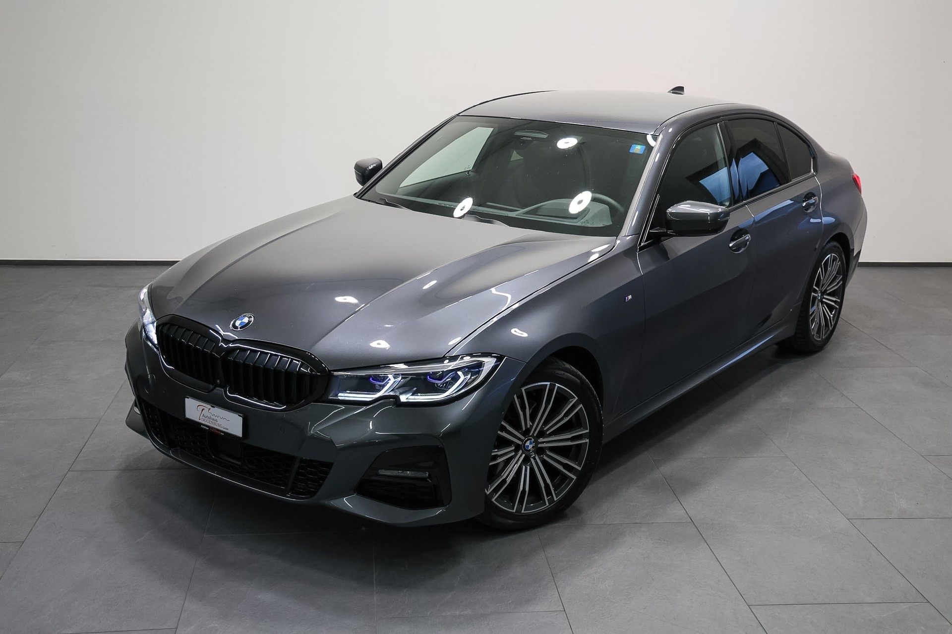BMW 320d xDrive M Sport Steptronic *CH-Fahrzeug*-image-1