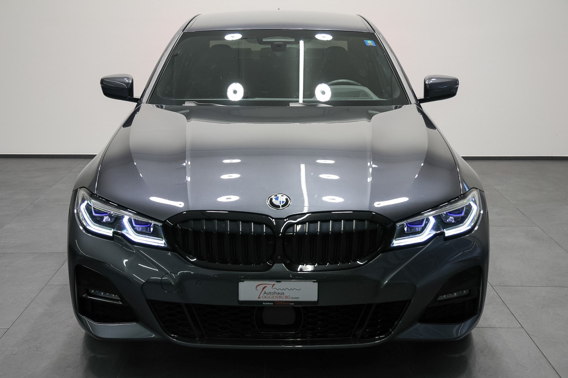 BMW 320d xDrive M Sport Steptronic *CH-Fahrzeug*-image-4