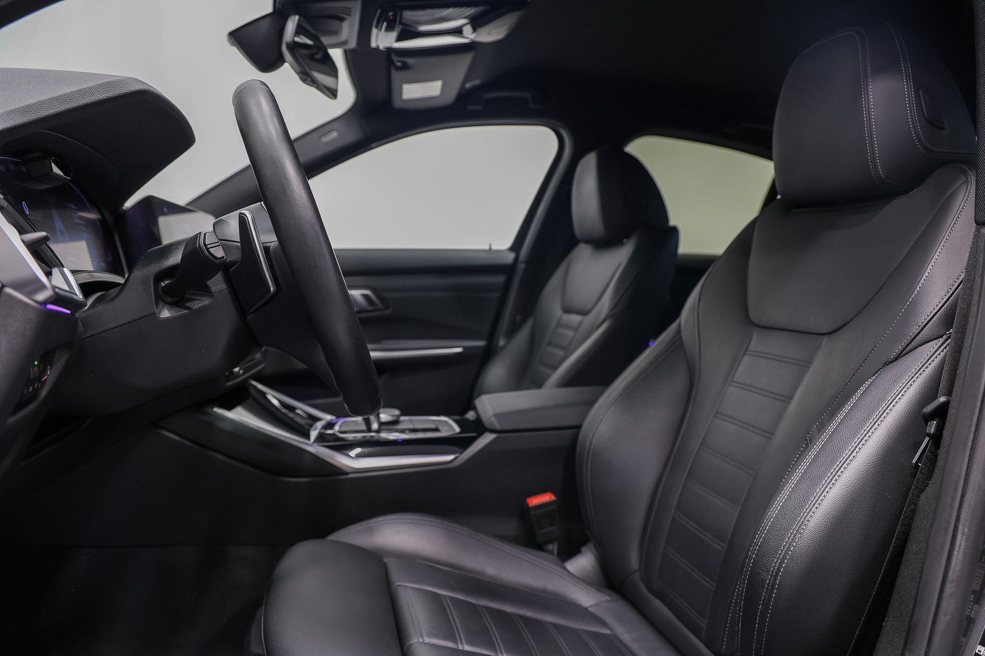 BMW 320d xDrive M Sport Steptronic *CH-Fahrzeug*-image-12