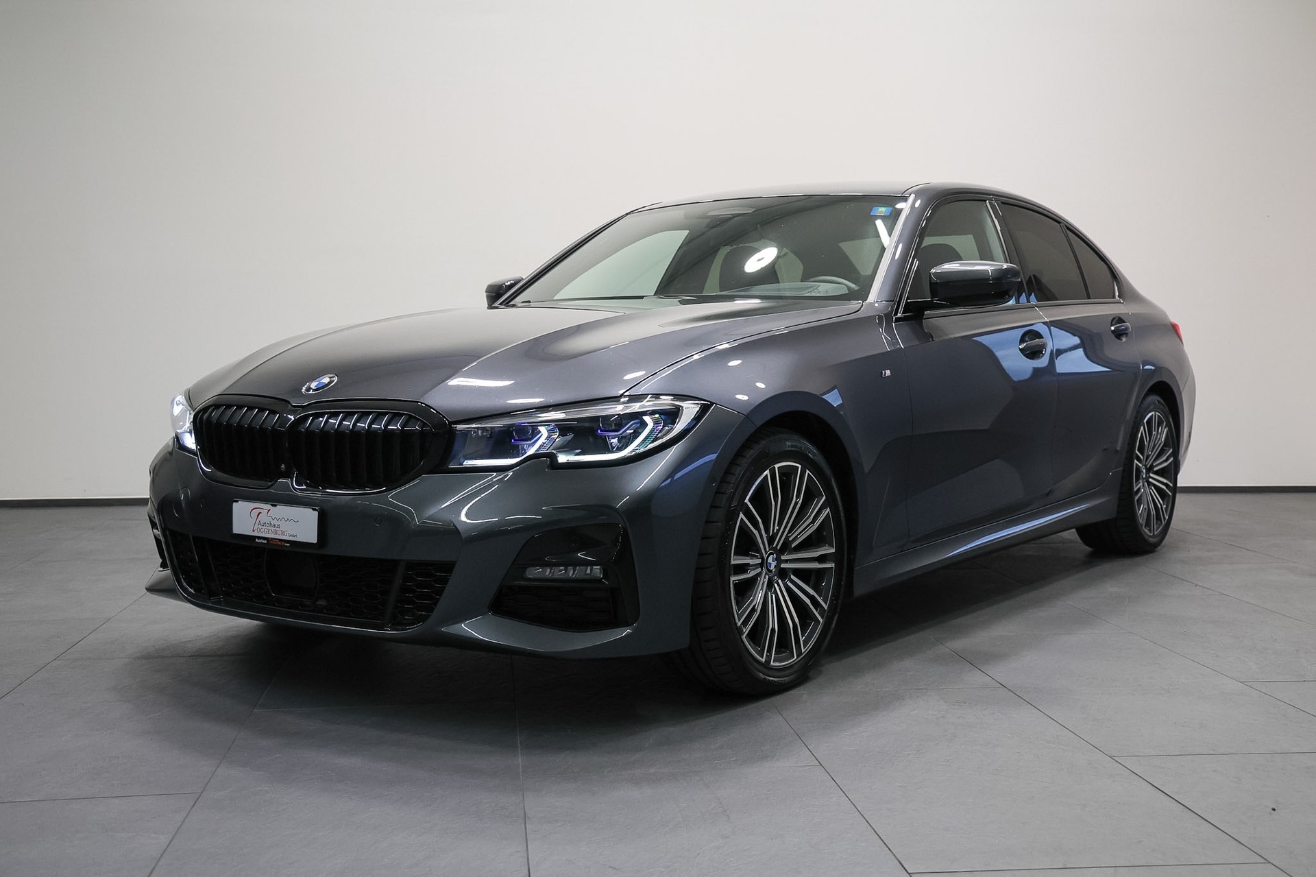 BMW 320d xDrive M Sport Steptronic *CH-Fahrzeug*-image-2