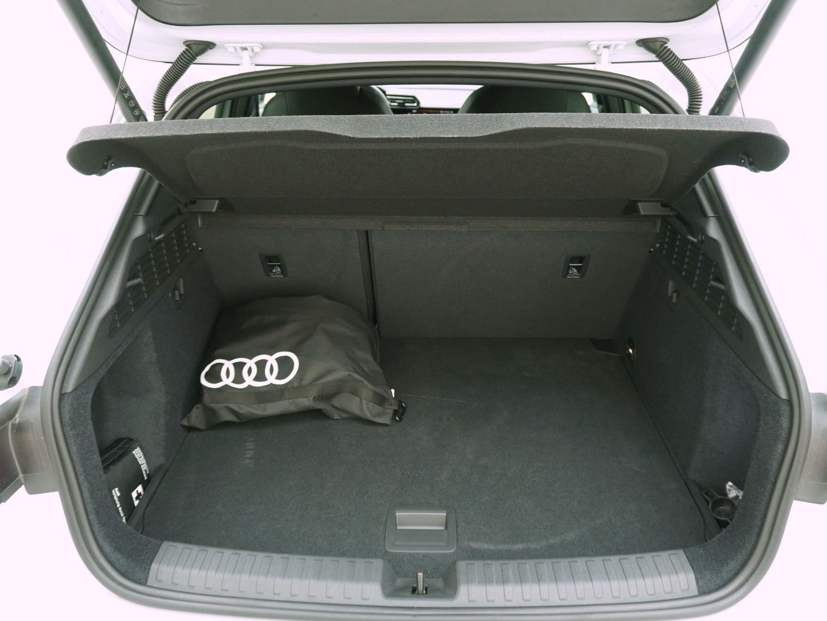AUDI A3 Sportback 1.5 TFSI e S Line S-Tronic **Audi Werksgarantie bis 02/2031**-image-13