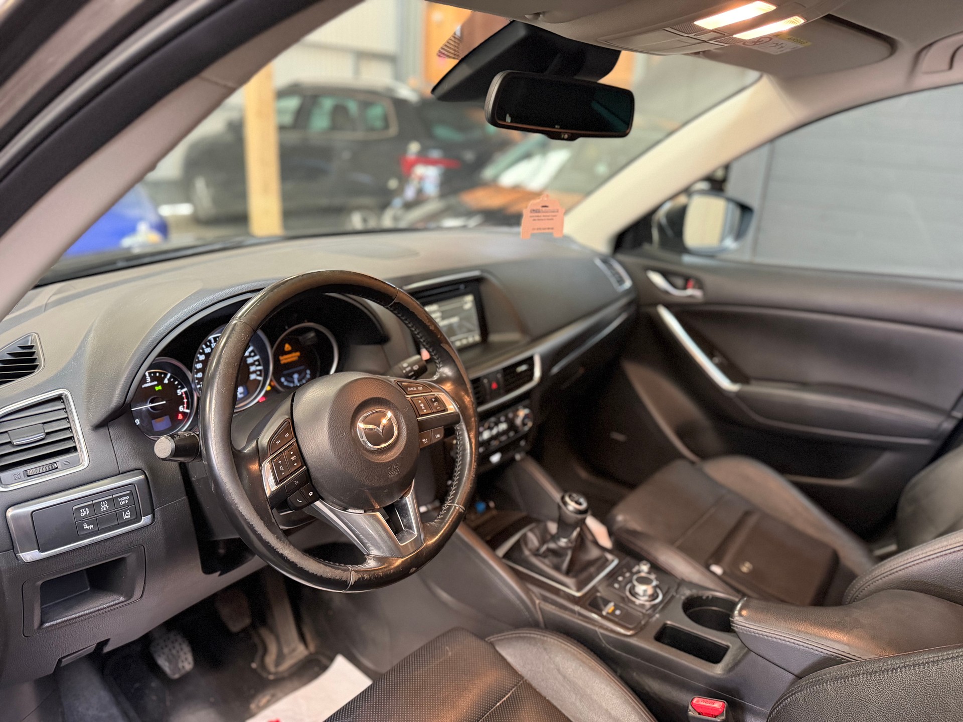 MAZDA CX-5 2.2 D HP Revolution AWD ** Anhängerkupplung 2000**-image-8