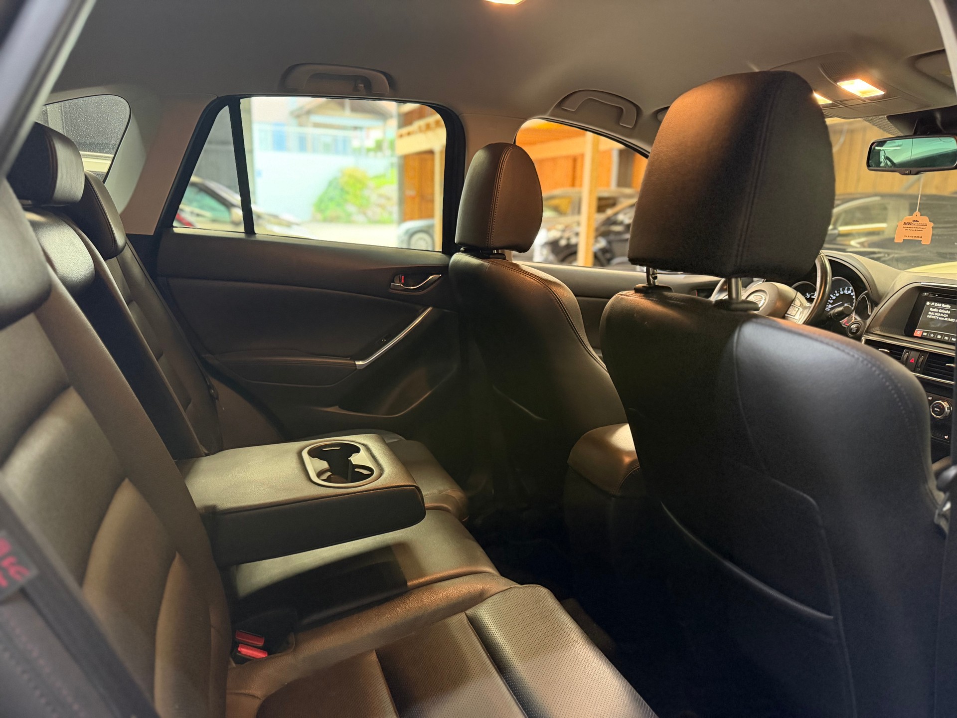 MAZDA CX-5 2.2 D HP Revolution AWD ** Anhängerkupplung 2000**-image-9