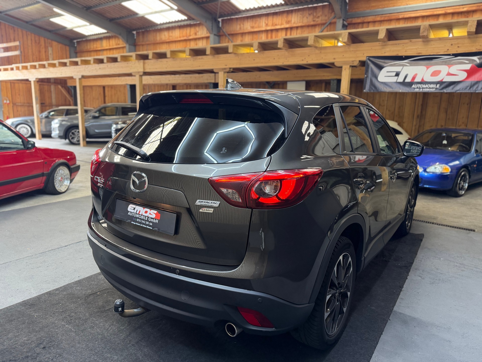 MAZDA CX-5 2.2 D HP Revolution AWD ** Anhängerkupplung 2000**-image-5