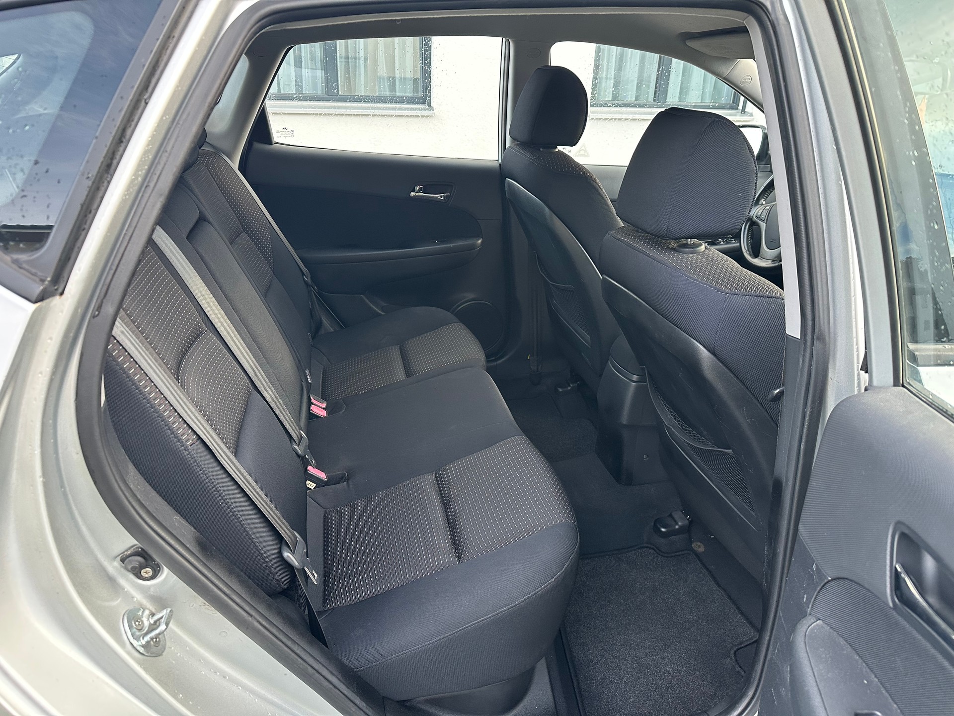 HYUNDAI i30 1.6 Style Automatic-image-3