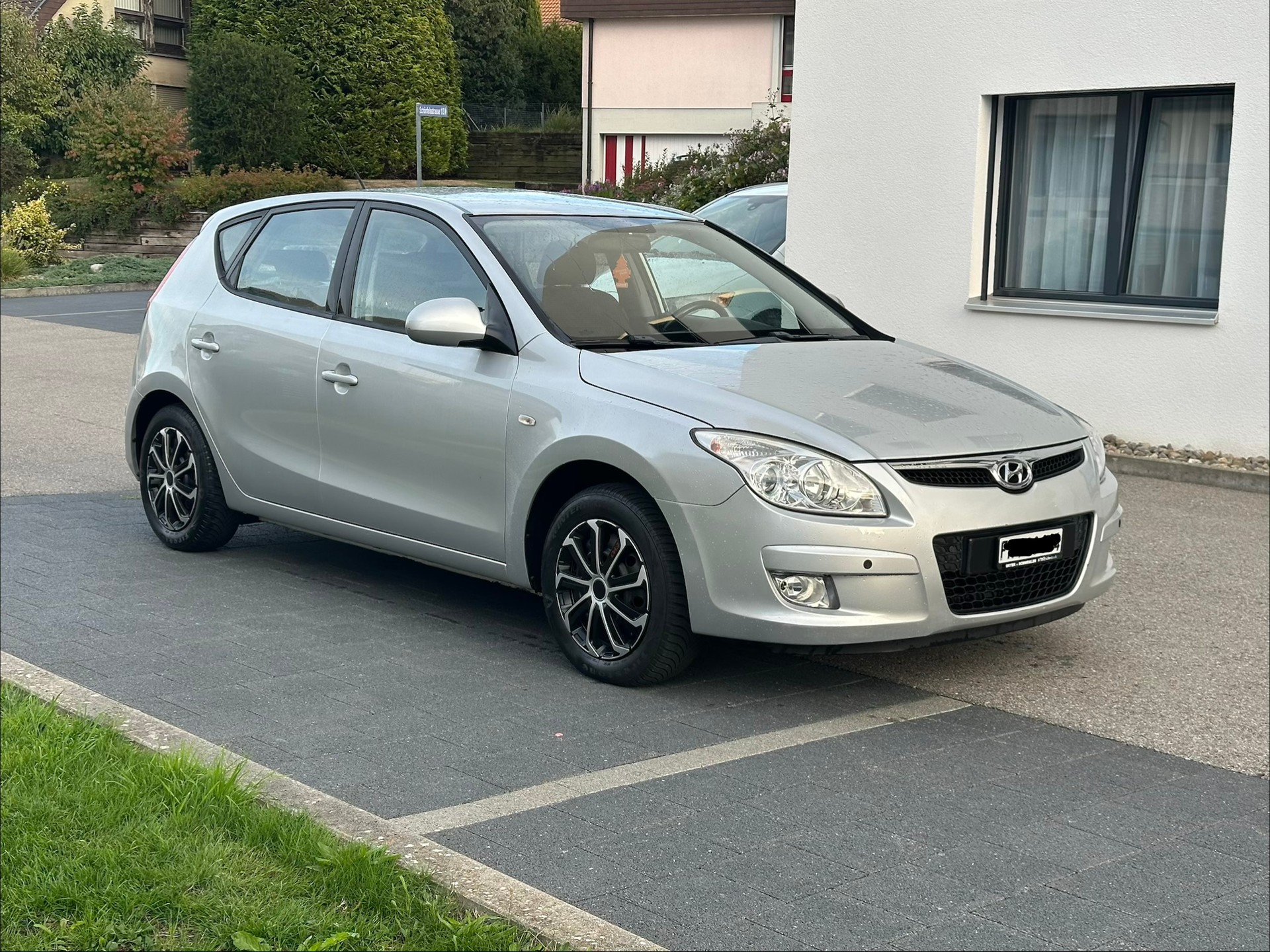 HYUNDAI i30 1.6 Style Automatic-image-7