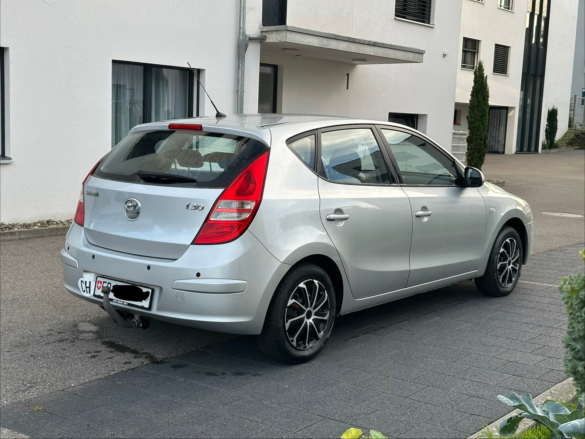 HYUNDAI i30 1.6 Style Automatic-image-4
