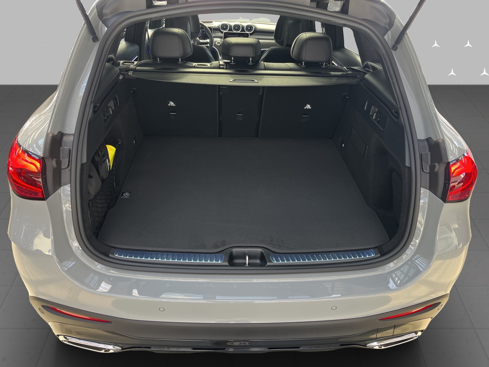 MERCEDES-BENZ GLC 300 d 4Matic 9G-Tronic-image-11