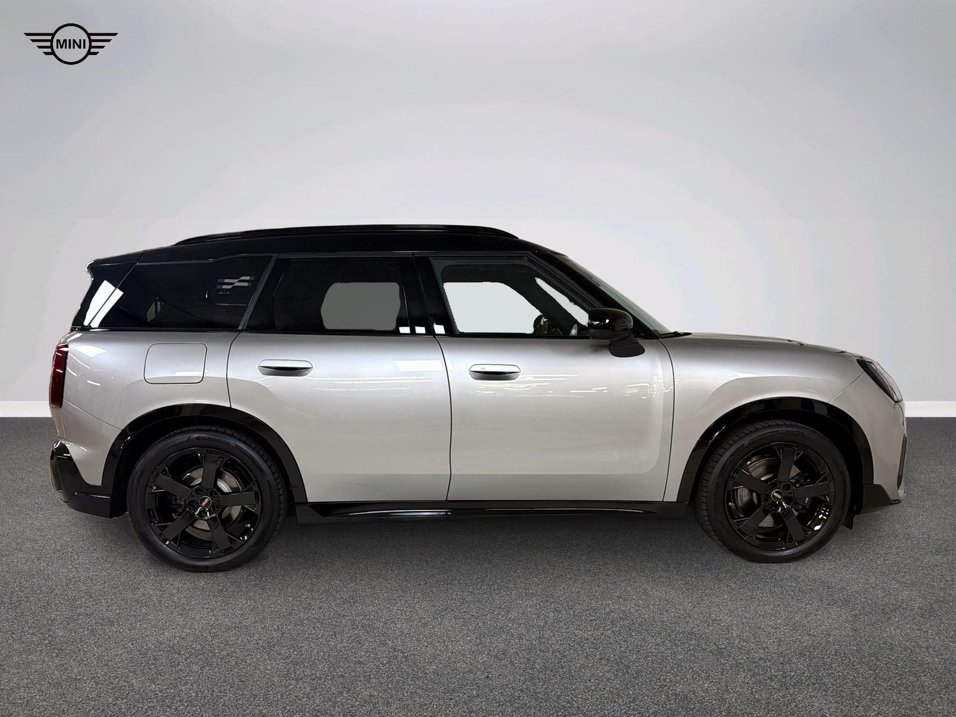 MINI Countryman SE ALL4-image-2