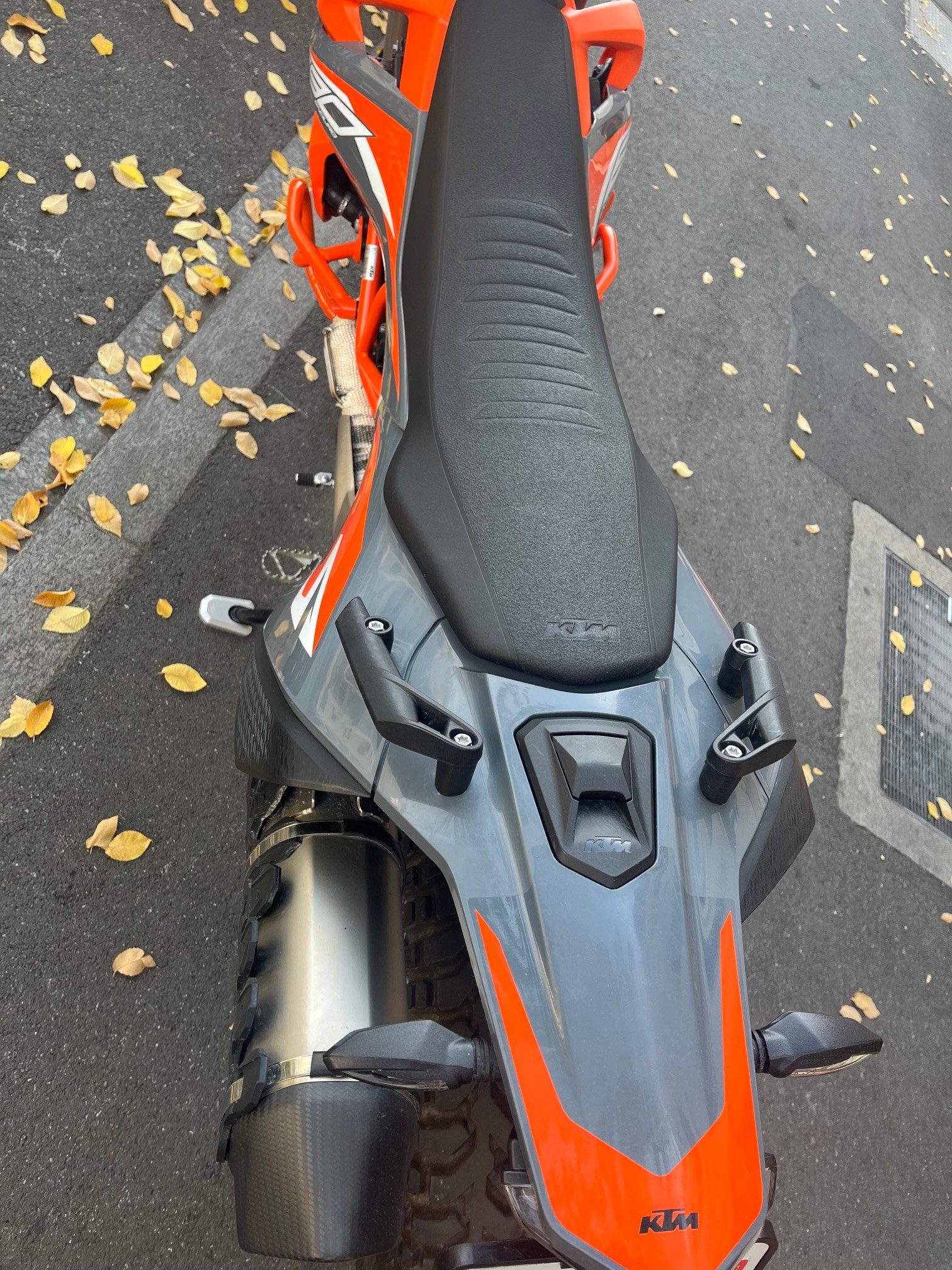 KTM 690 Enduro R ABS-image-3