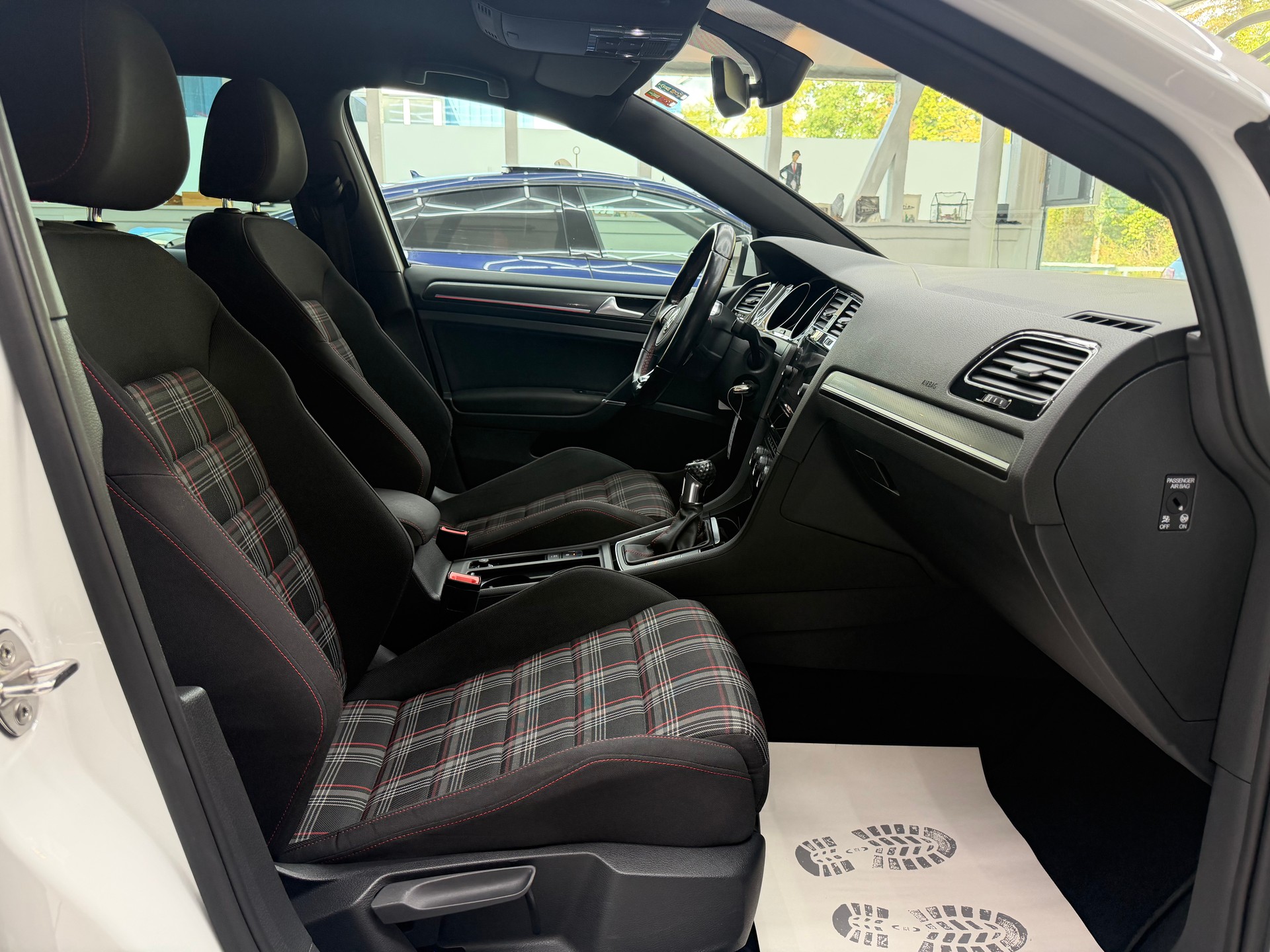 VW Golf VII 2.0 TSI 230 GTI-image-14