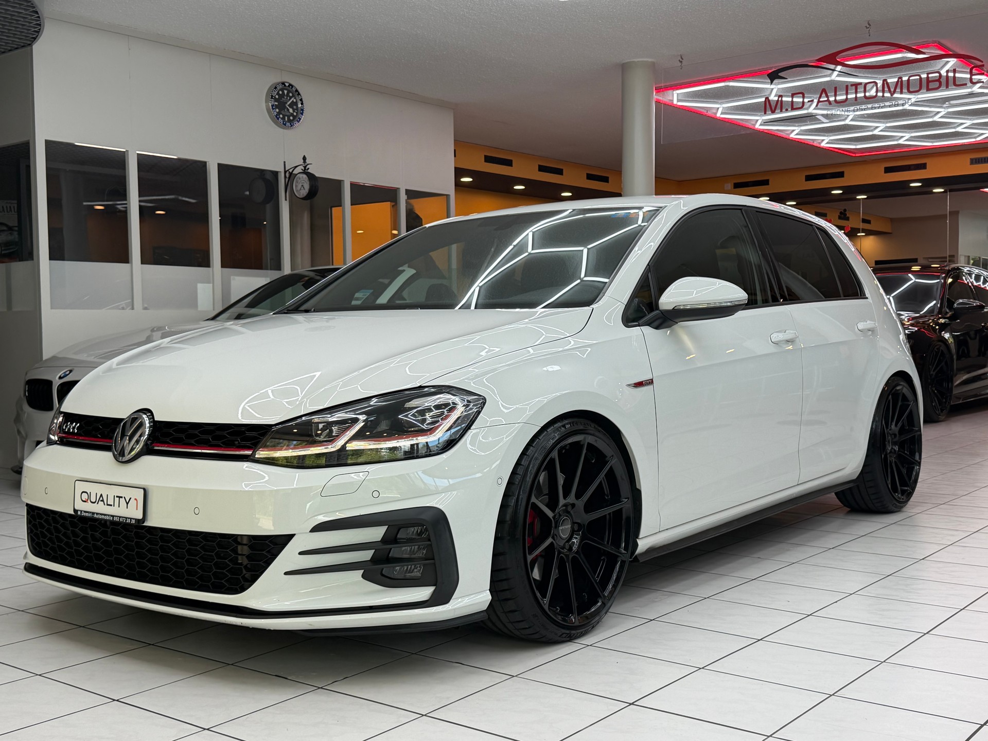 VW Golf VII 2.0 TSI 230 GTI-image-4