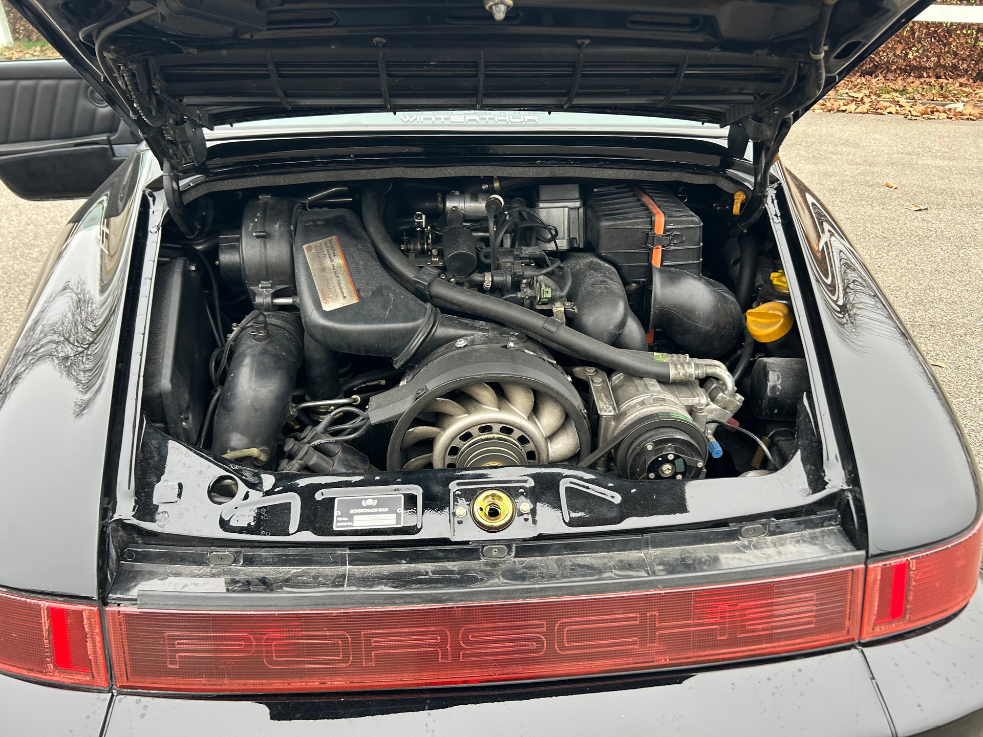 PORSCHE 911 Carrera 2 Targa-image-12