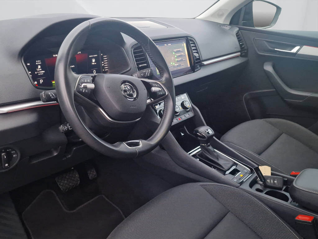 SKODA Karoq 2.0 TDI Dynamic 4x4 DSG-image-8