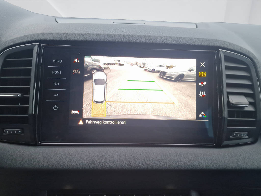 SKODA Karoq 2.0 TDI Dynamic 4x4 DSG-image-12