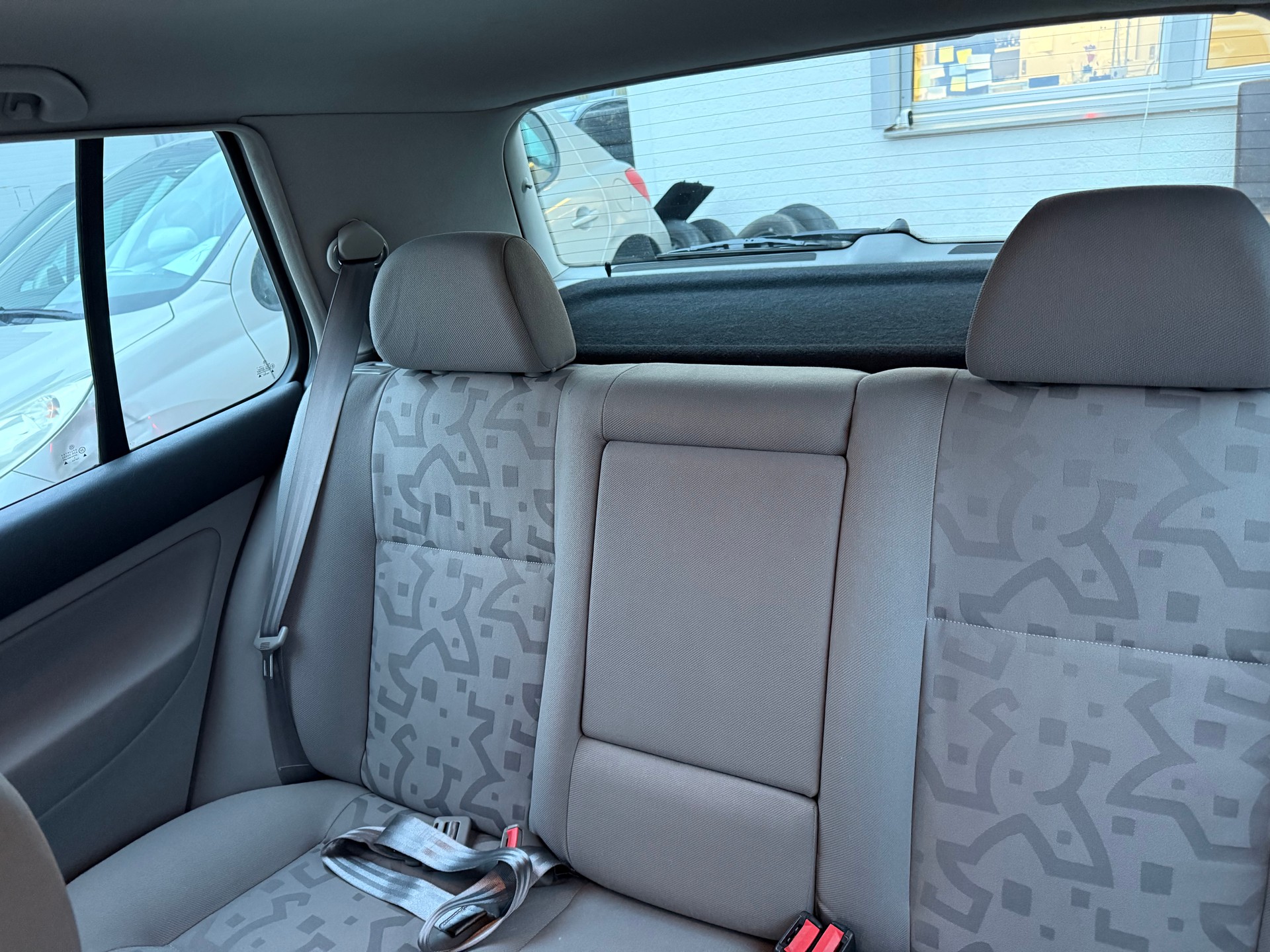 VW Golf 1.6 Comfortline-image-9