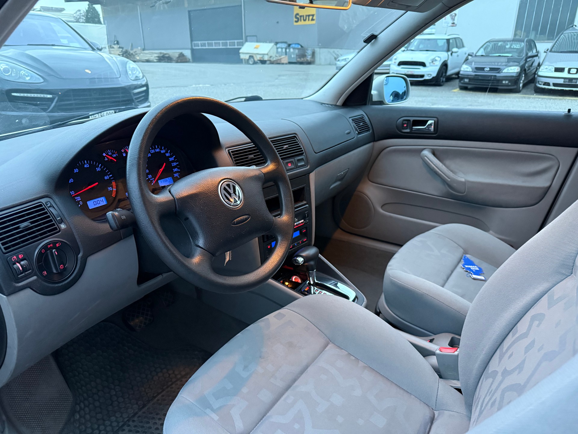 VW Golf 1.6 Comfortline-image-3