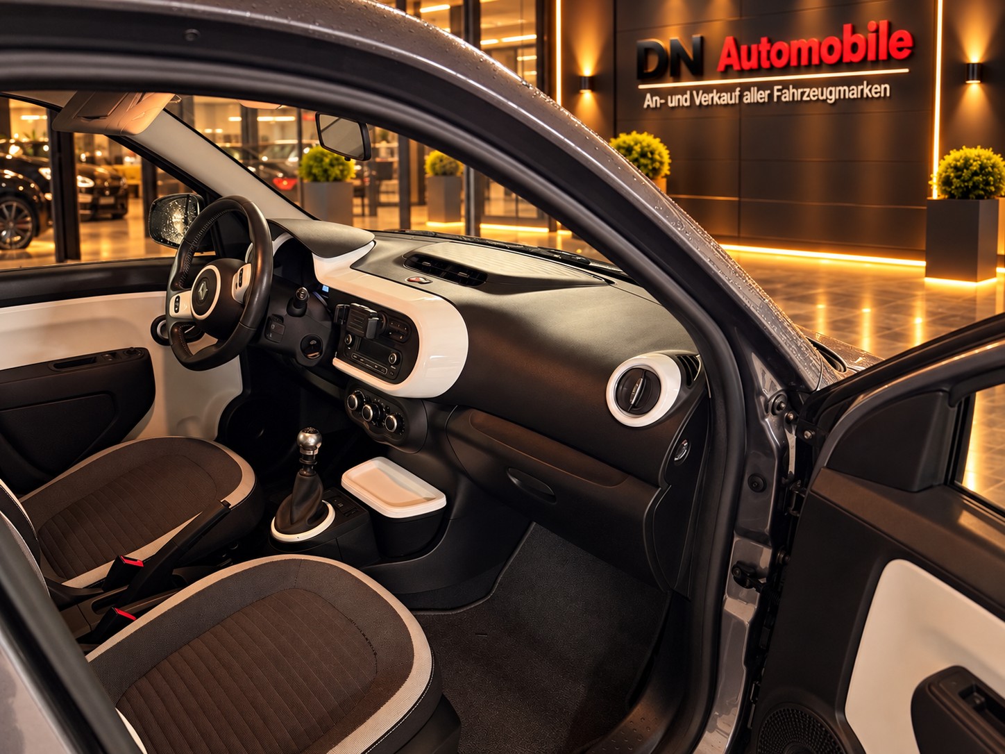 RENAULT Twingo 0.9 Intens-image-6