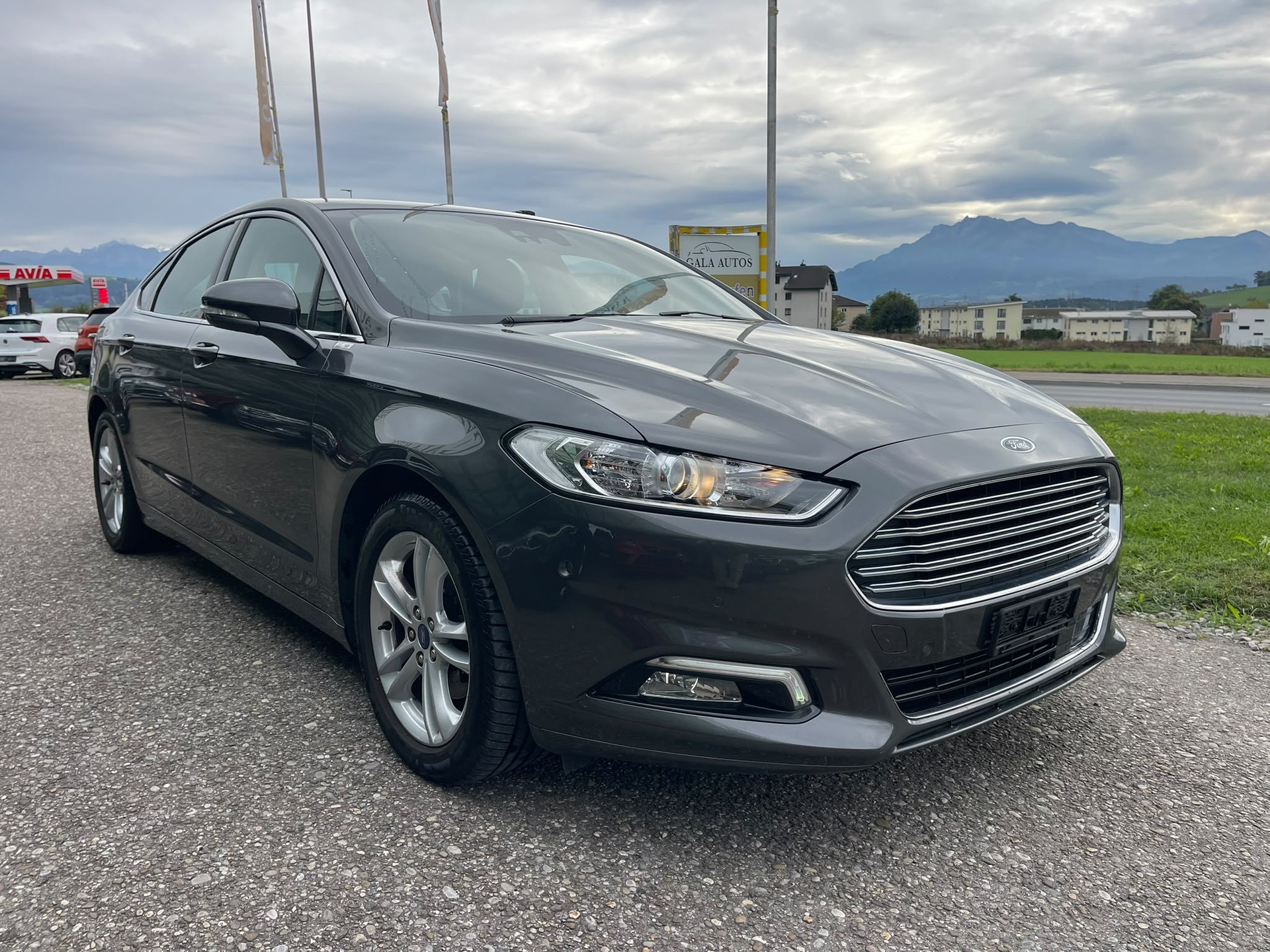 FORD Mondeo 2.0 TDCi Titanium AWD PowerShift-image-2