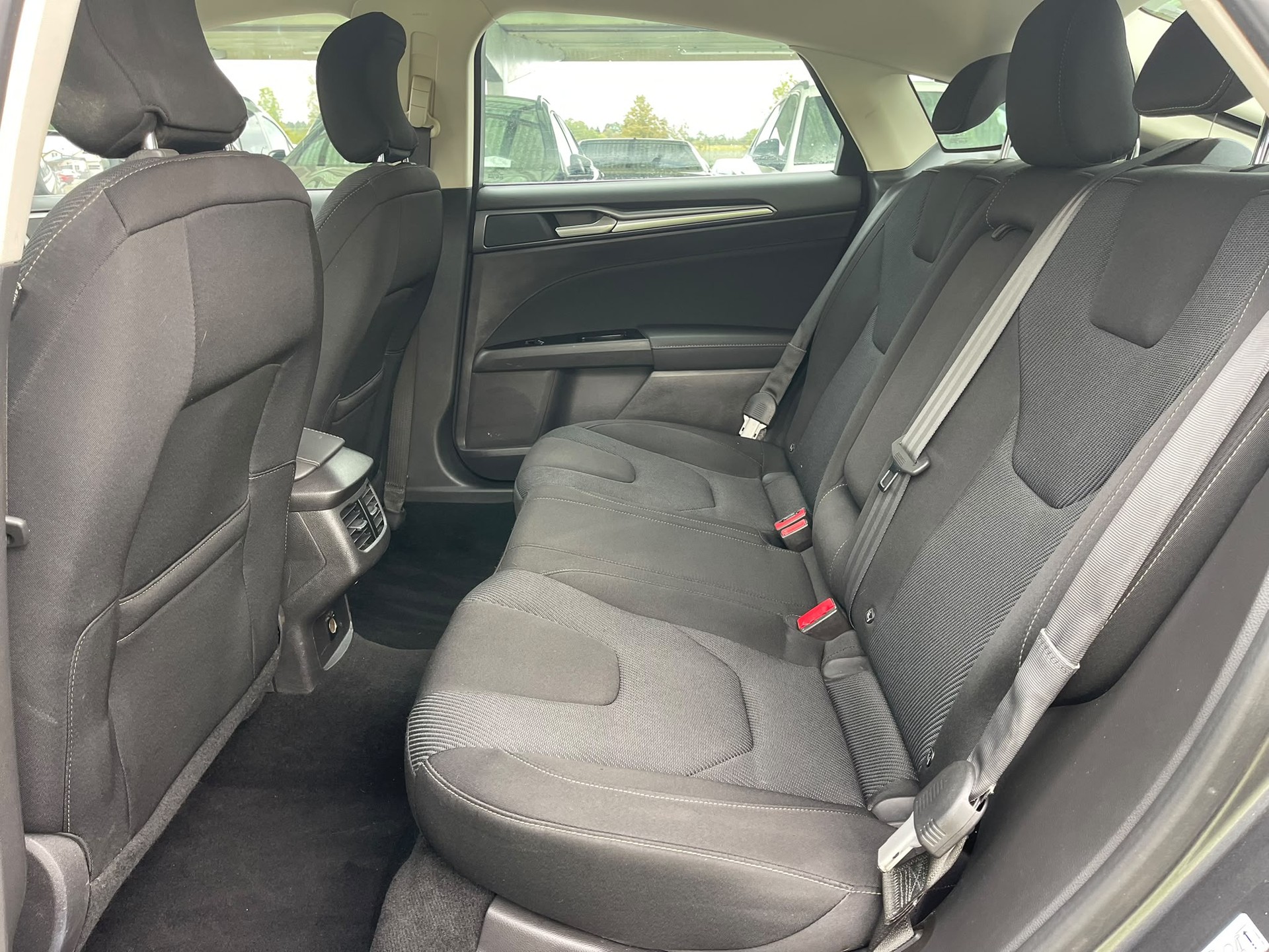 FORD Mondeo 2.0 TDCi Titanium AWD PowerShift-image-11