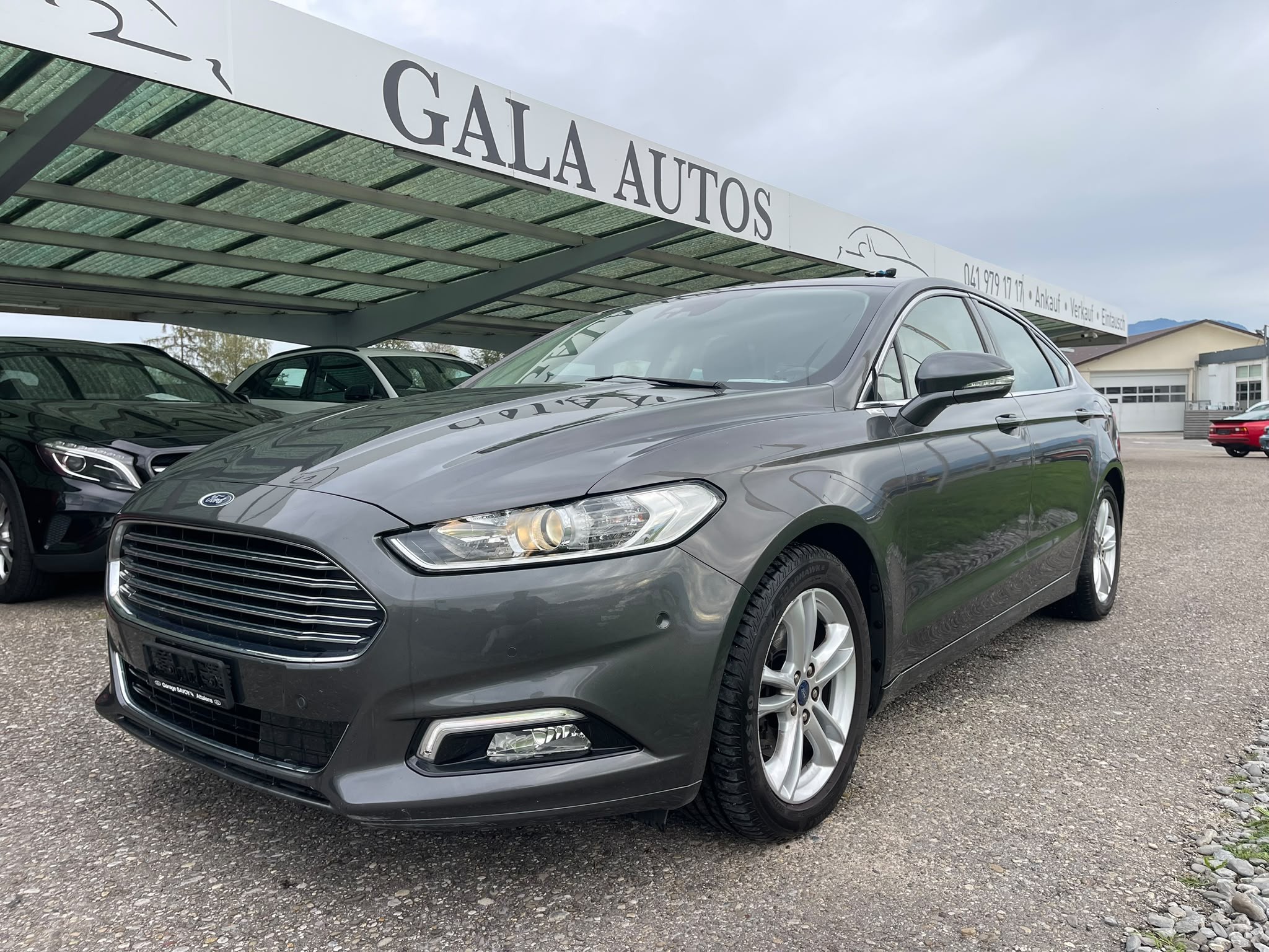 Car photo