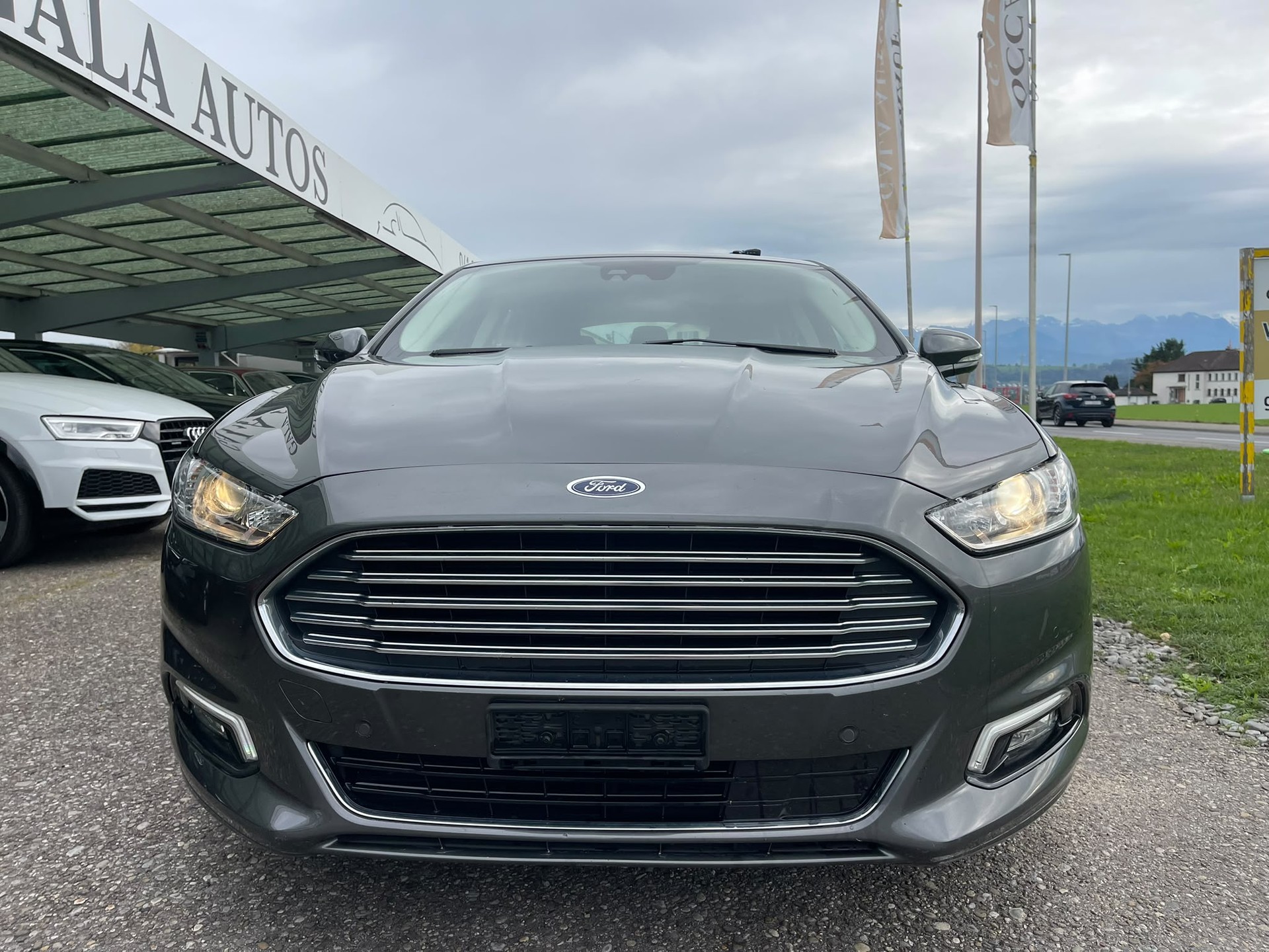 FORD Mondeo 2.0 TDCi Titanium AWD PowerShift-image-1
