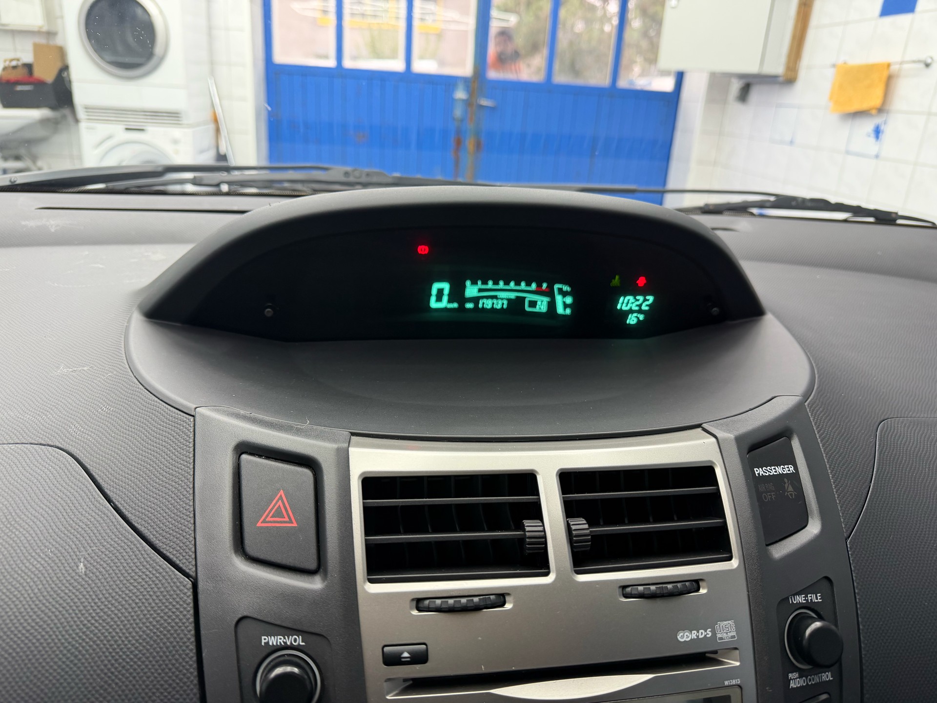 TOYOTA Yaris 1.33 Linea Sol Multimode-image-8