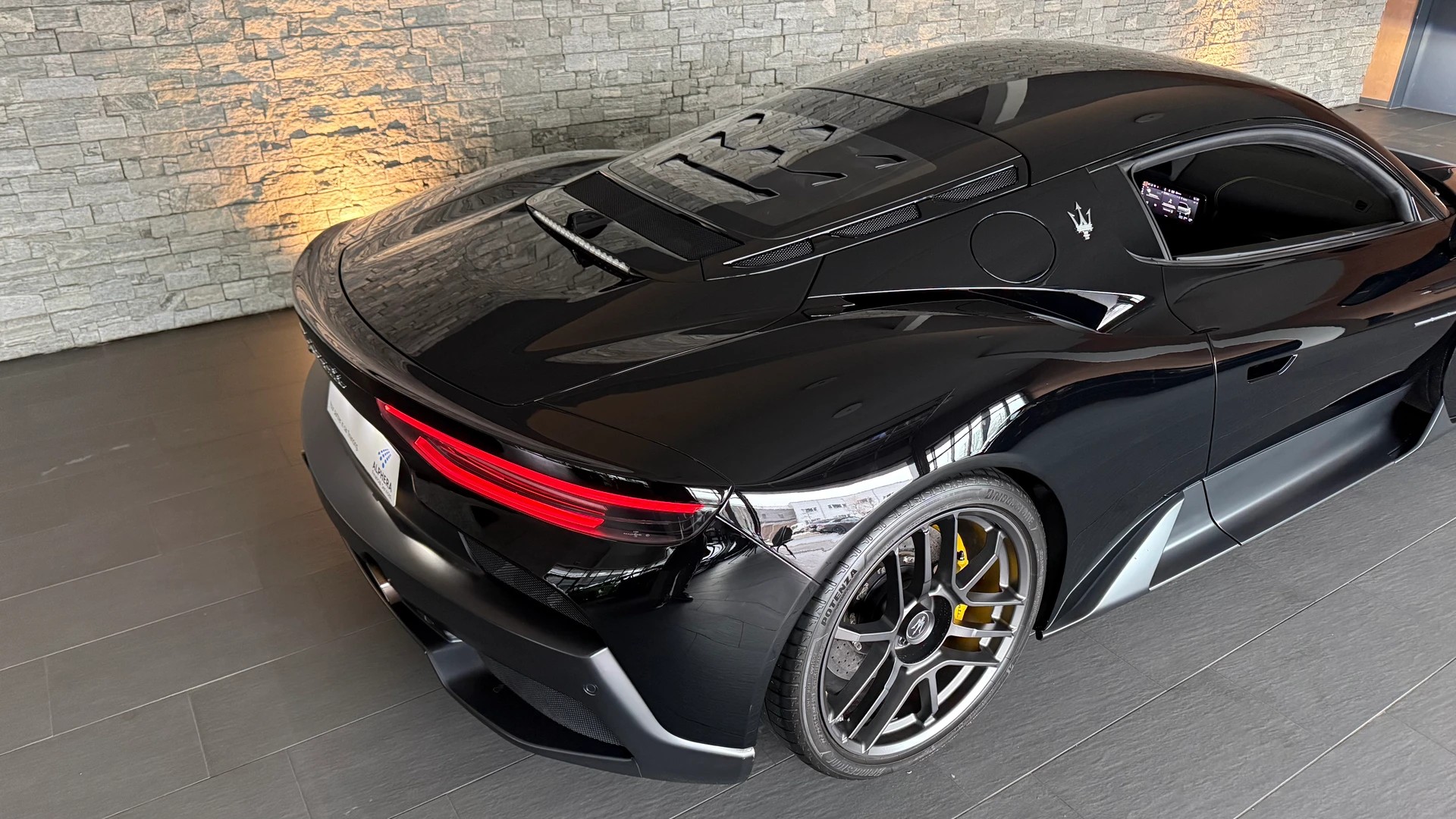 MASERATI MC 20 Novitec-image-10
