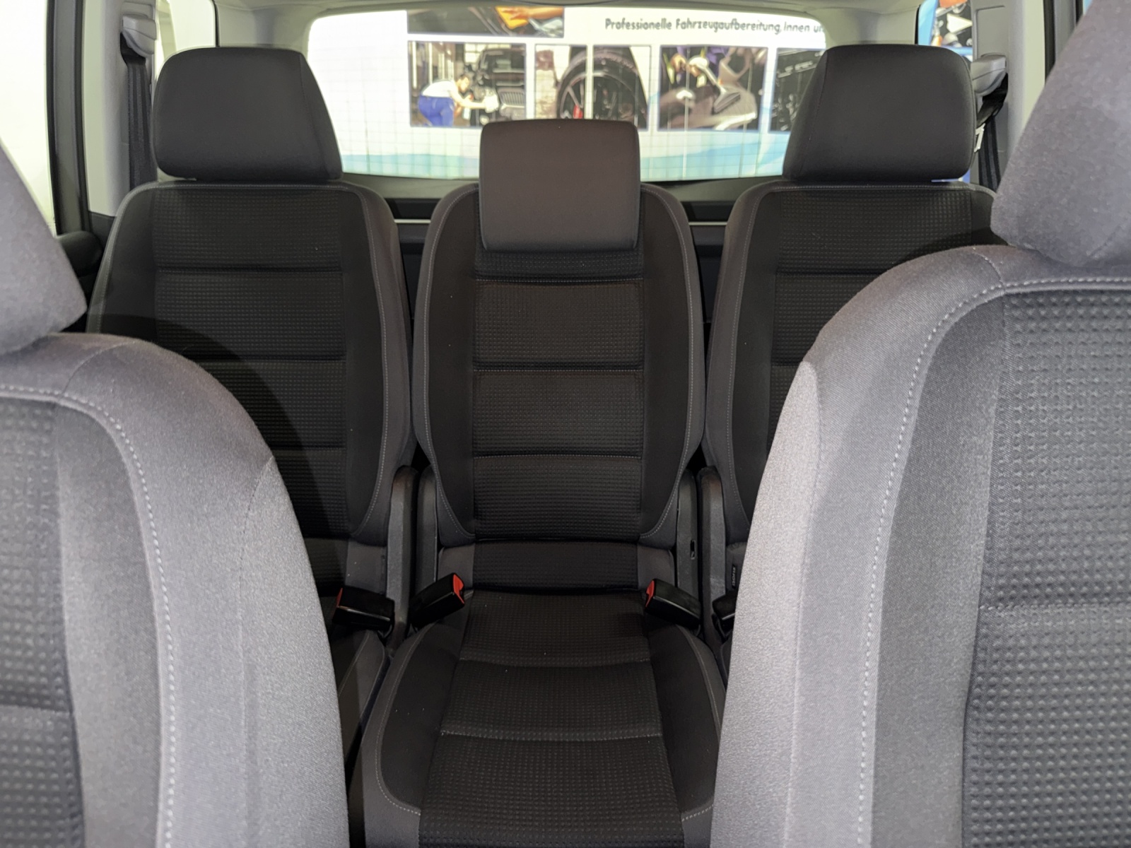 VW Touran 1.4 TSI Team DSG-image-9
